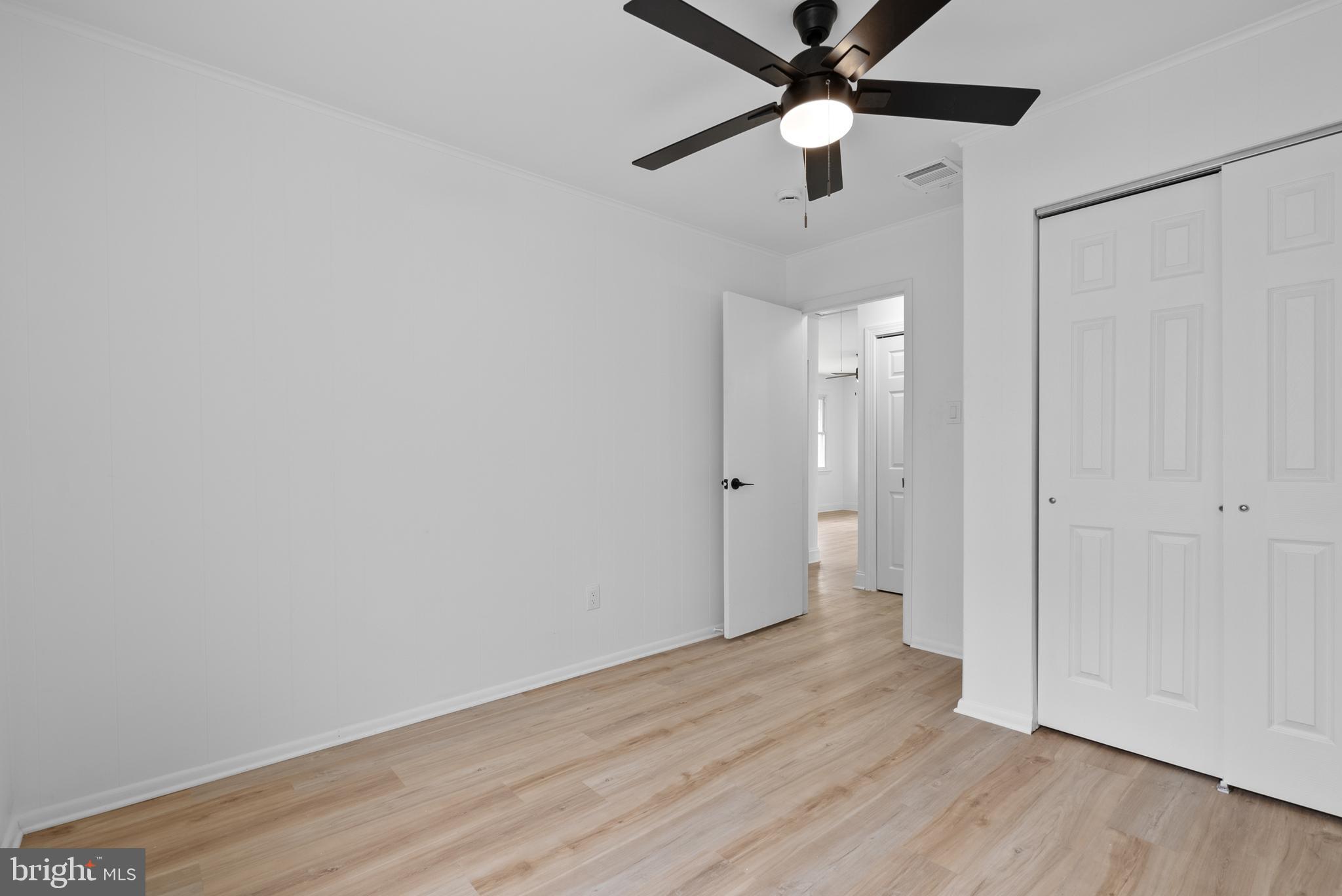 42 W Shellbay Ave