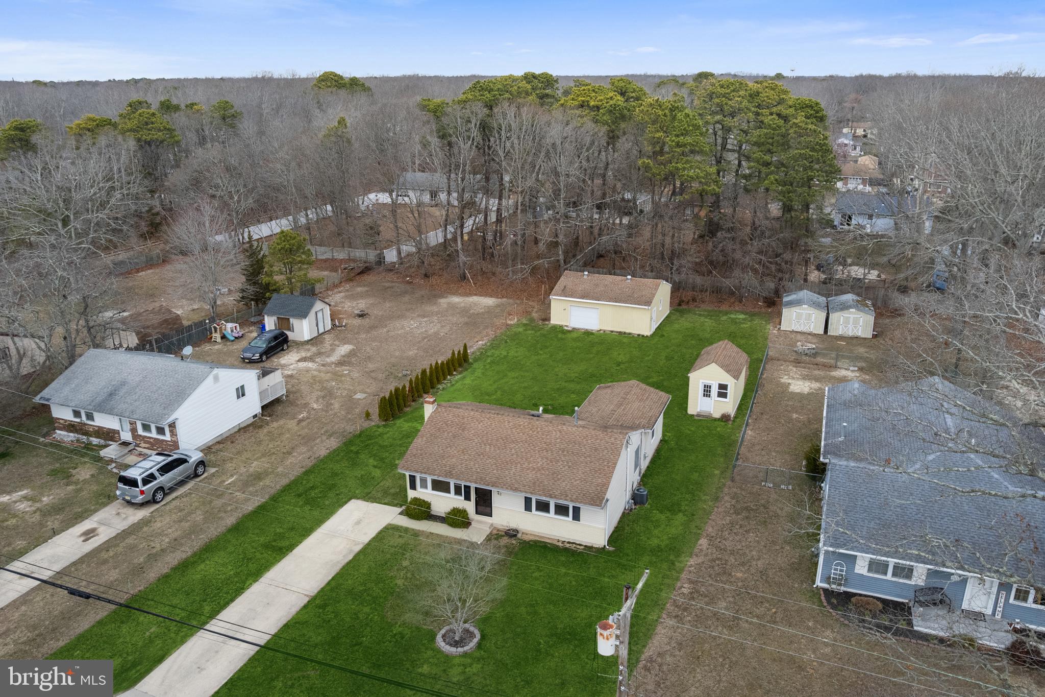 42 W Shellbay Ave