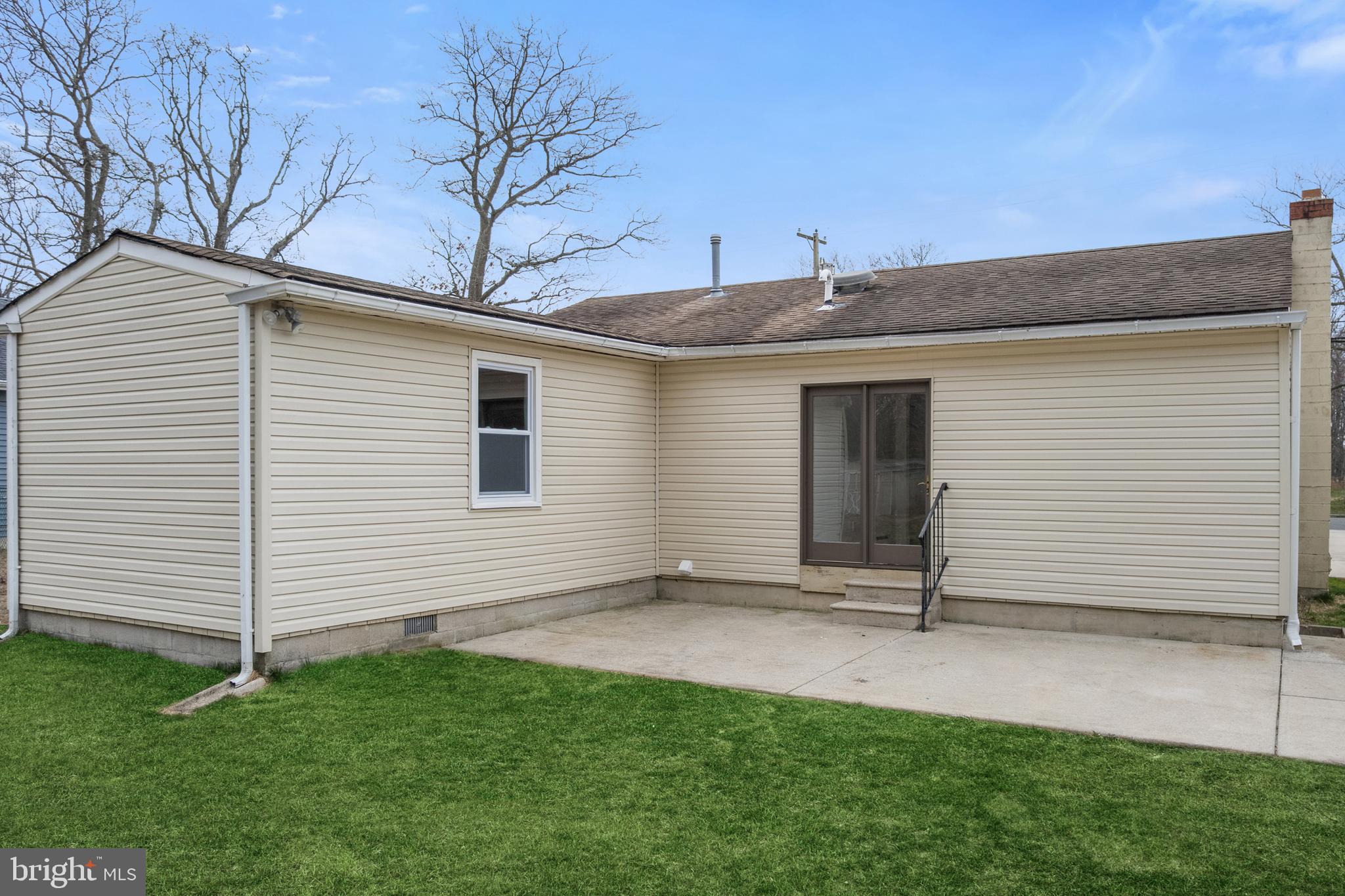42 W Shellbay Ave