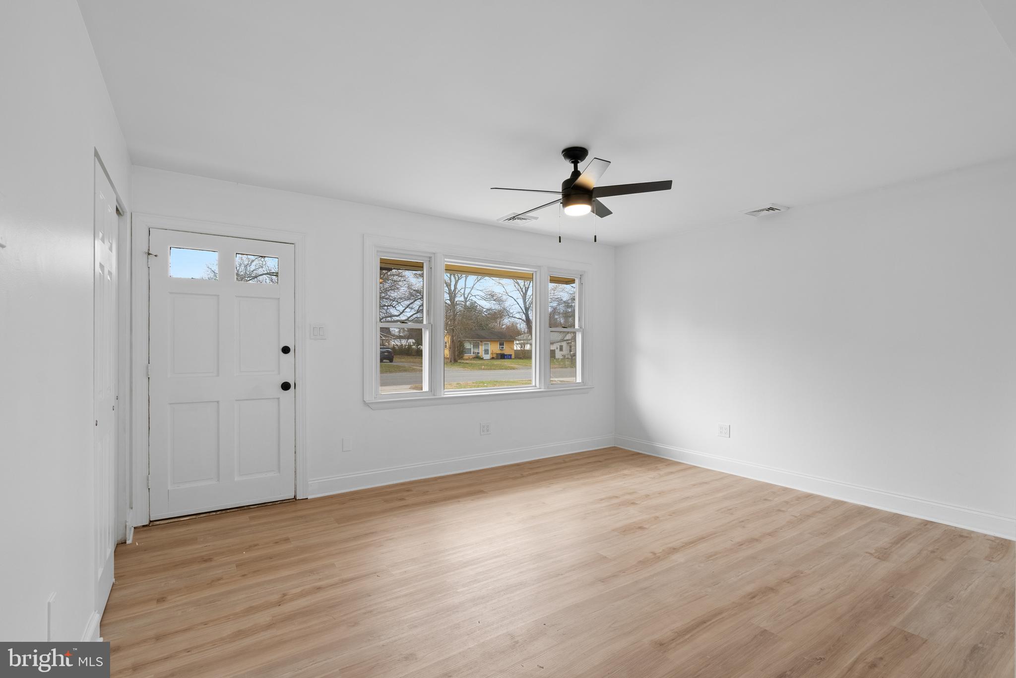42 W Shellbay Ave