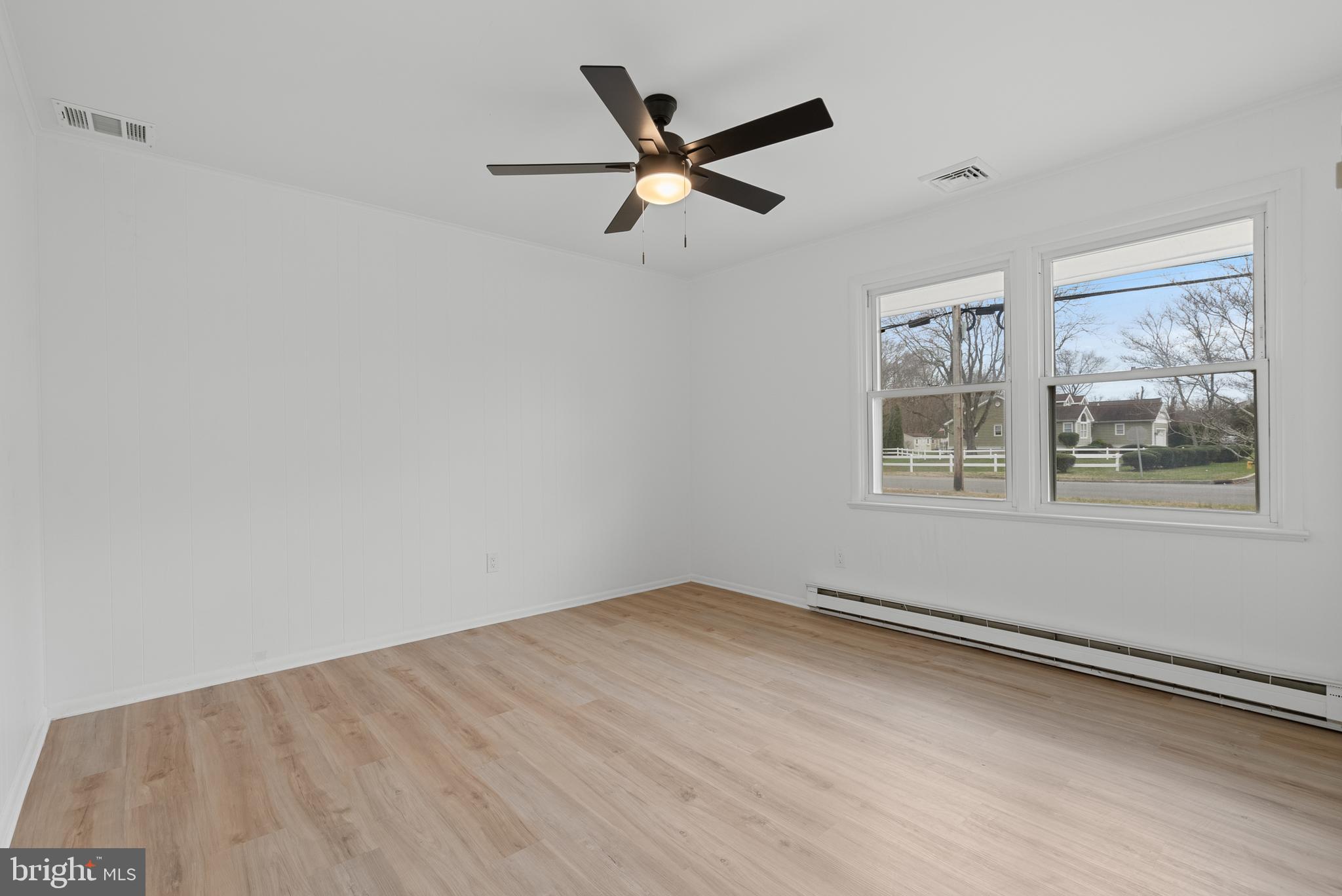 42 W Shellbay Ave