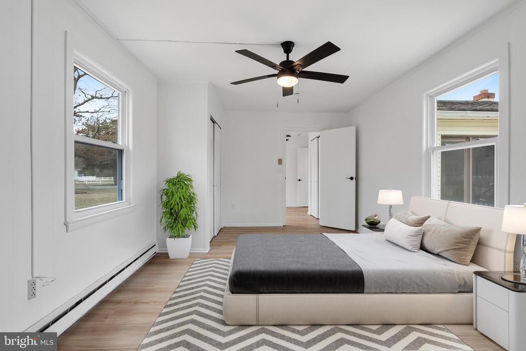 42 W Shellbay Ave
