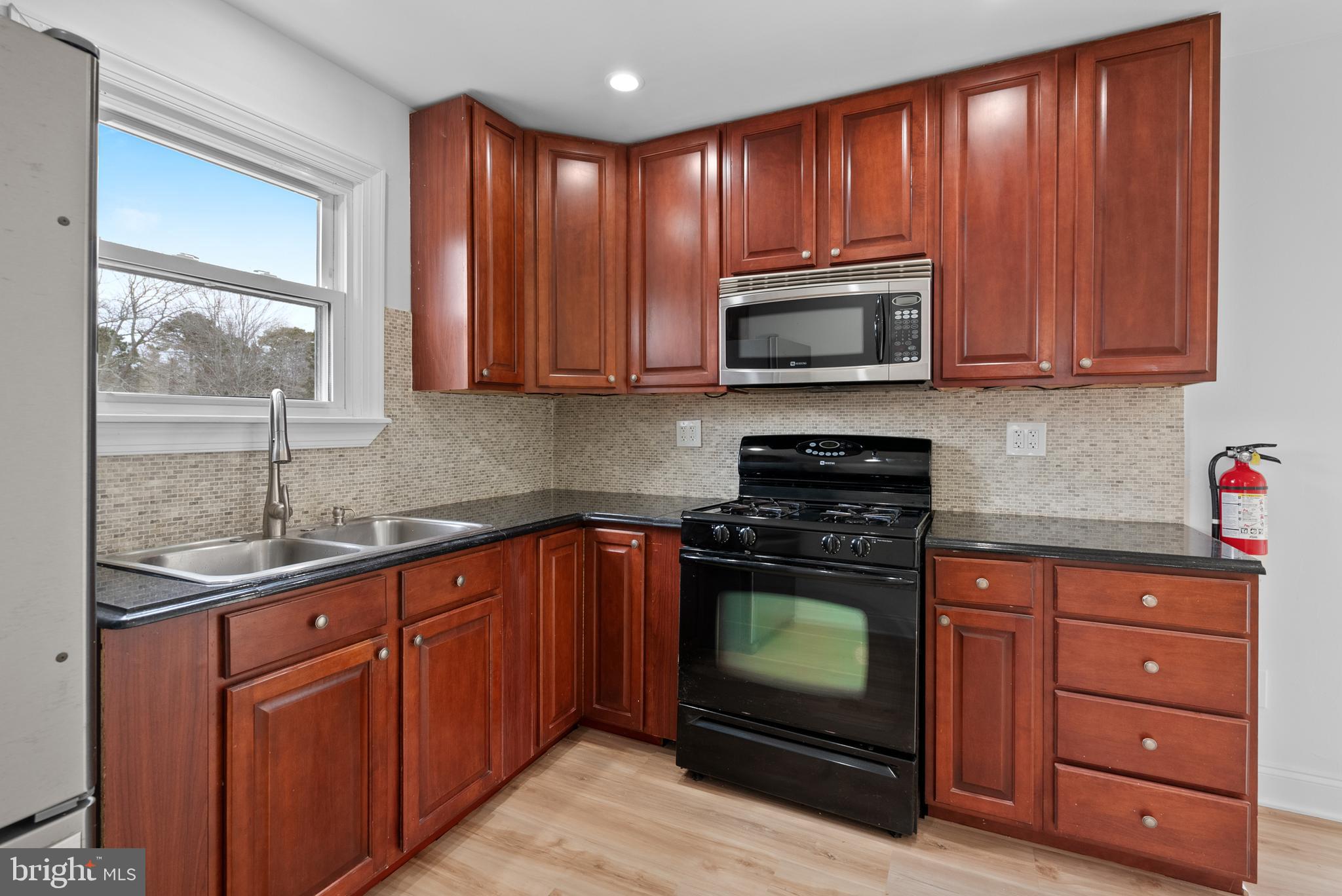 42 W Shellbay Ave