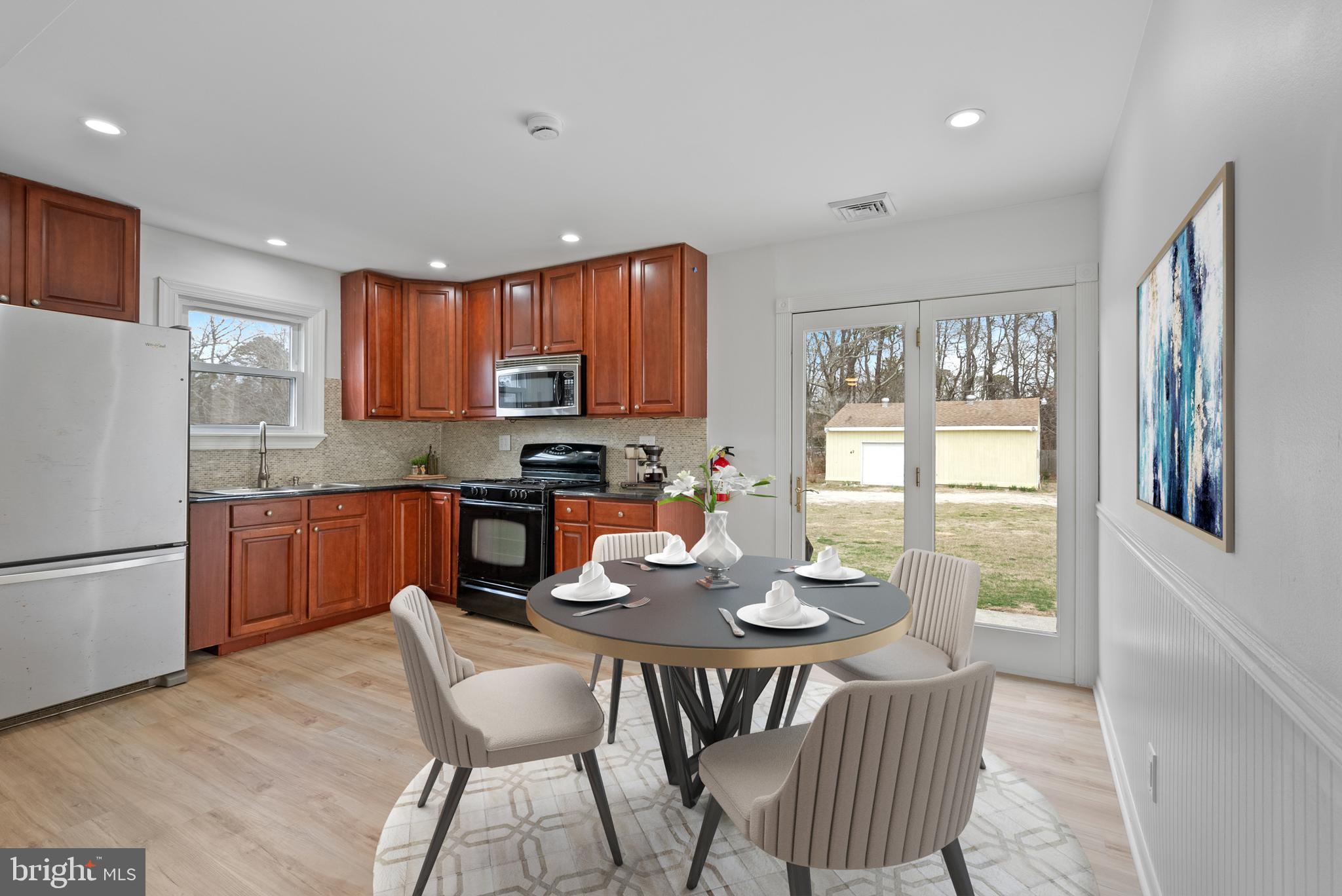 42 W Shellbay Ave