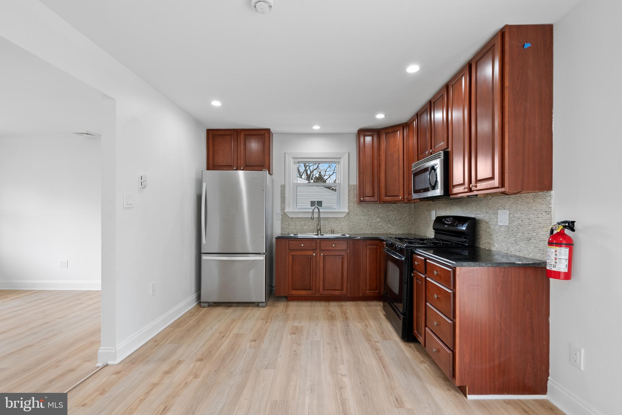 42 W Shellbay Ave