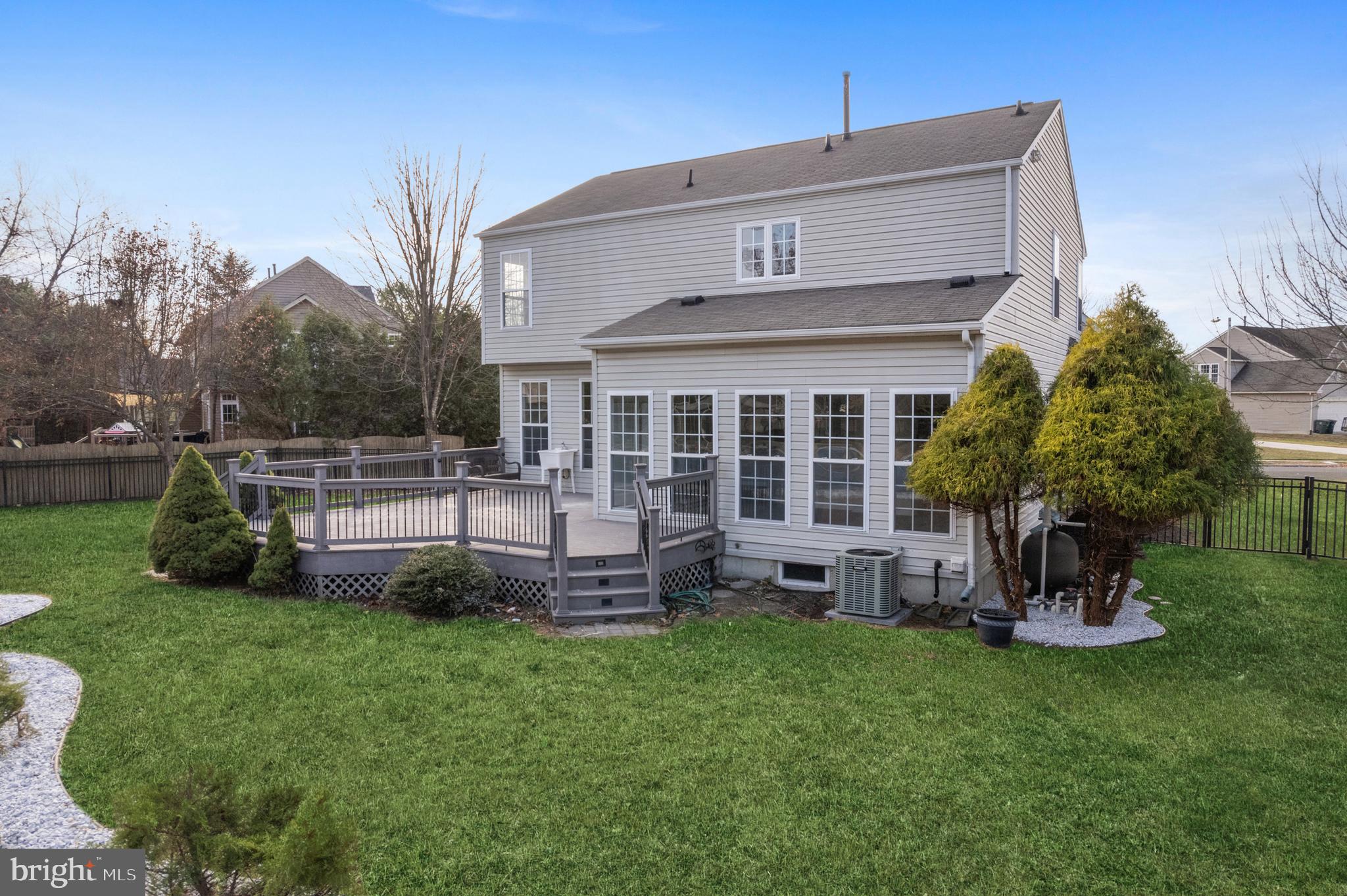 353 Kali Ln