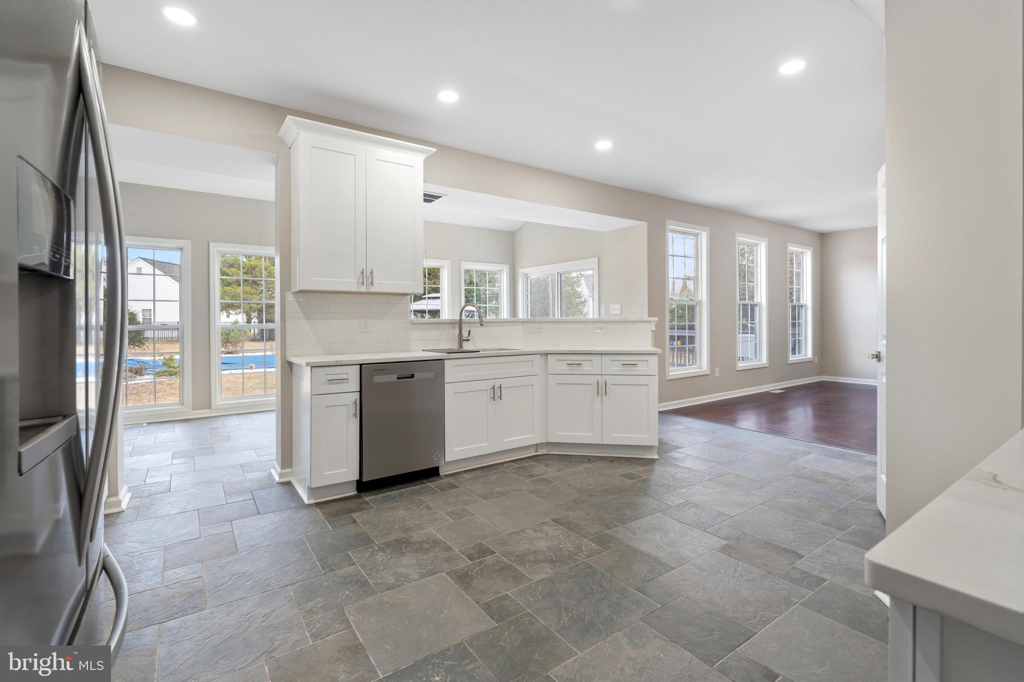 353 Kali Ln