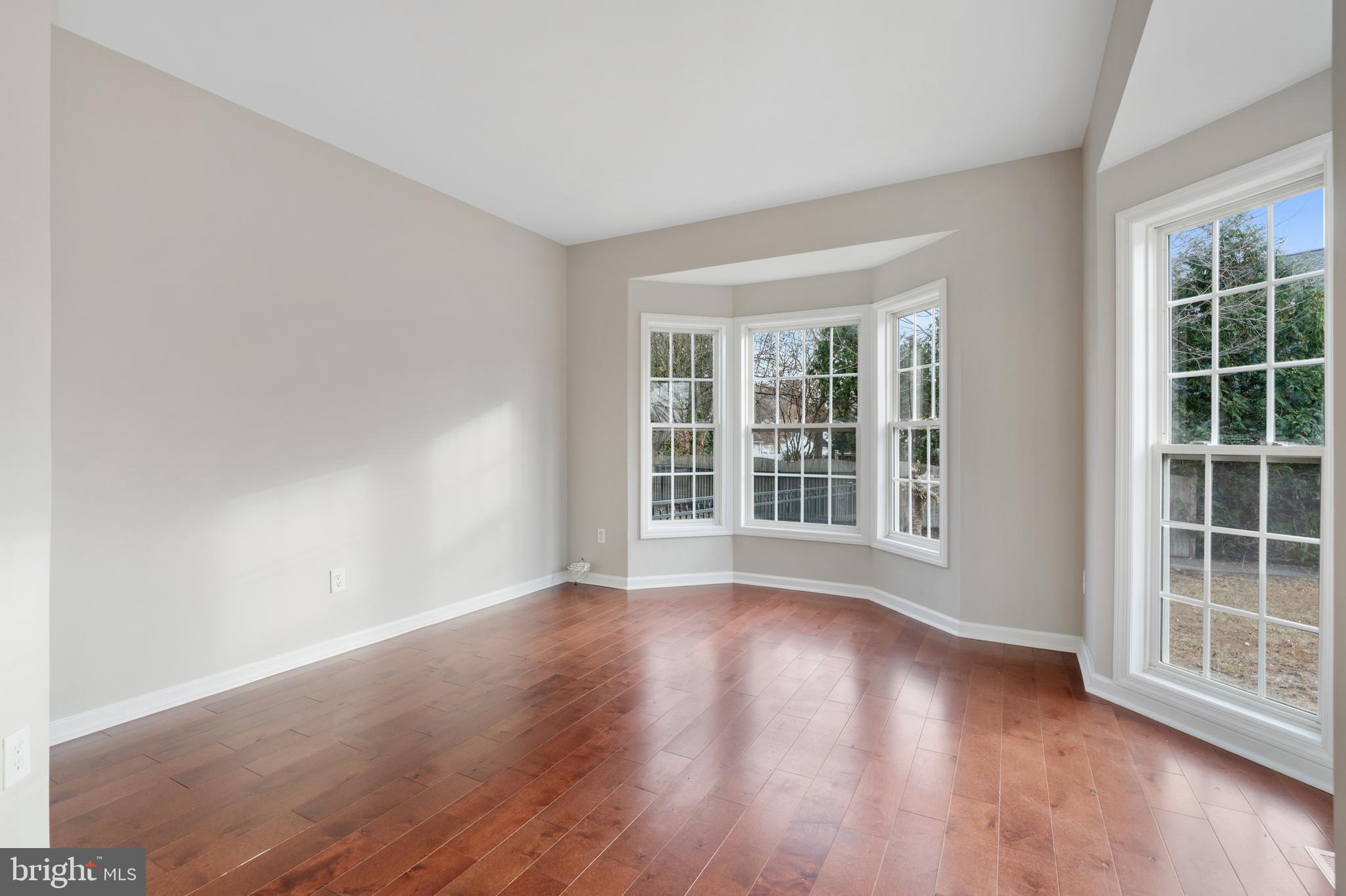 353 Kali Ln