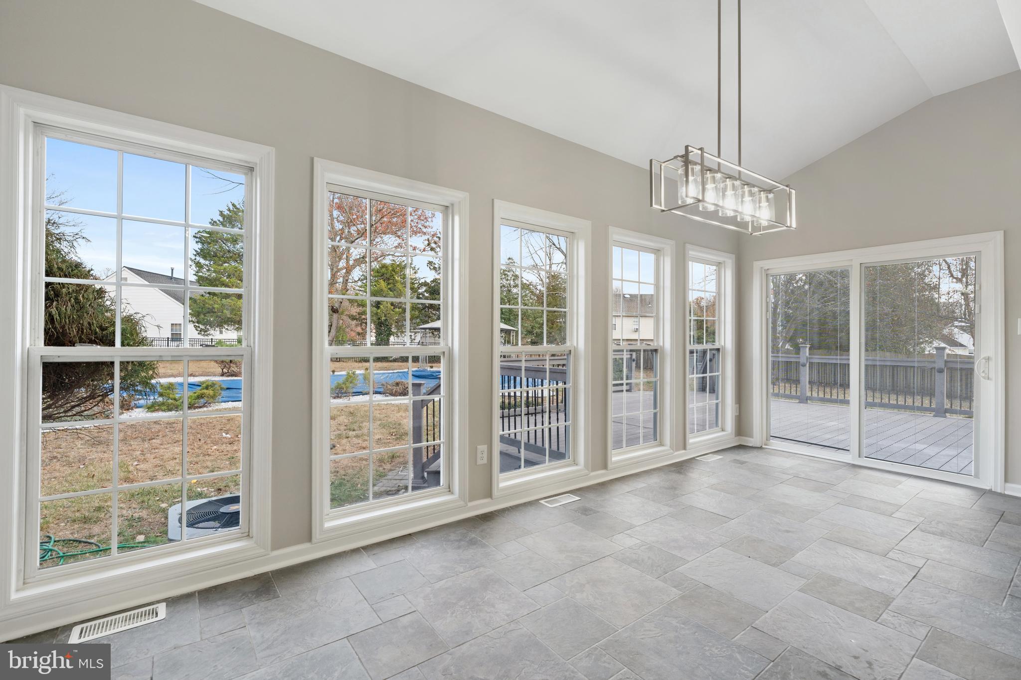 353 Kali Ln