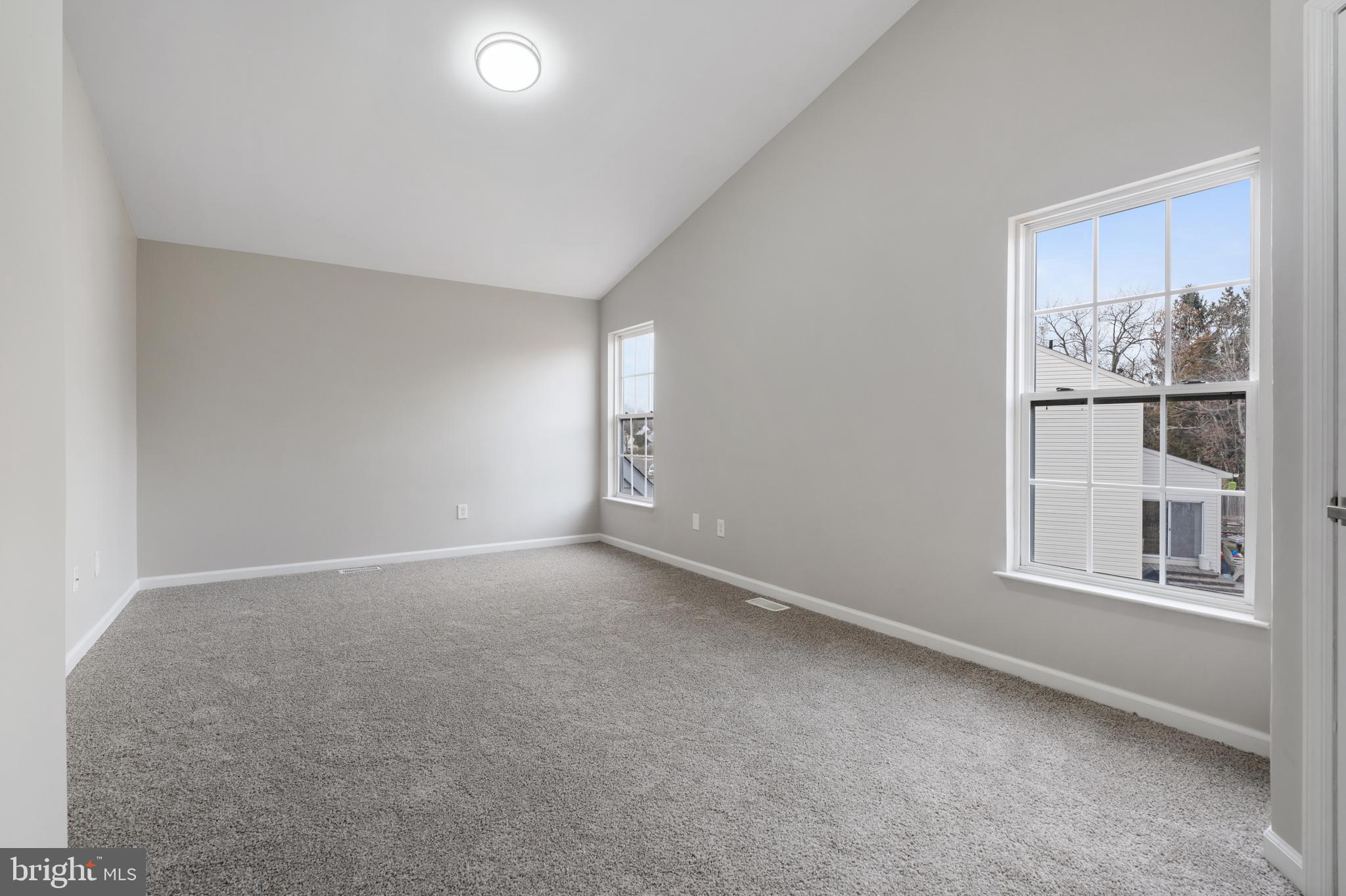 353 Kali Ln