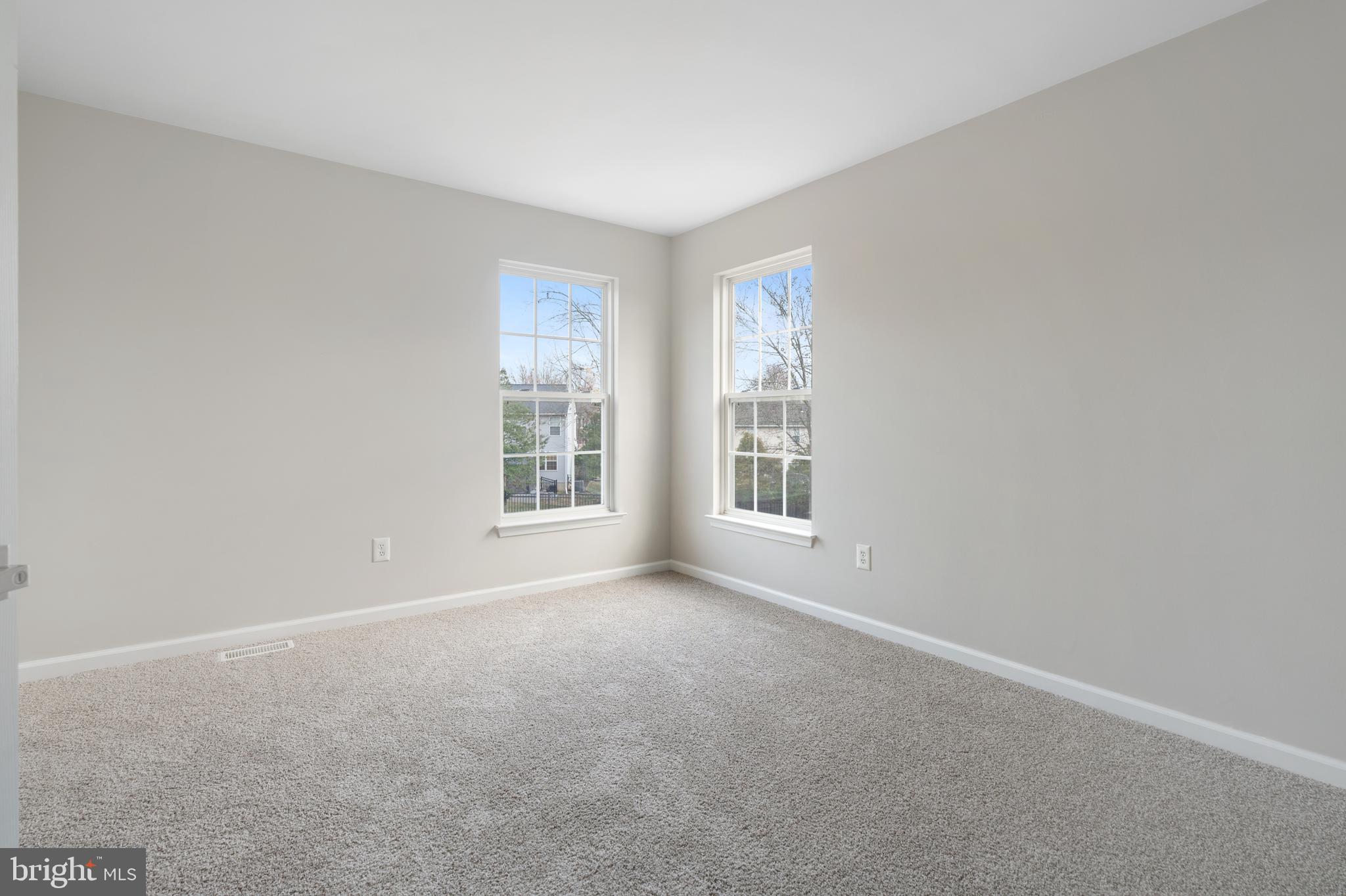 353 Kali Ln