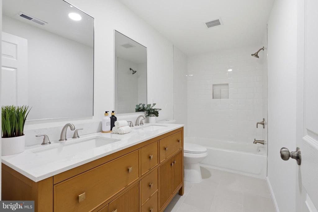 801 MULLICA HILL ROAD