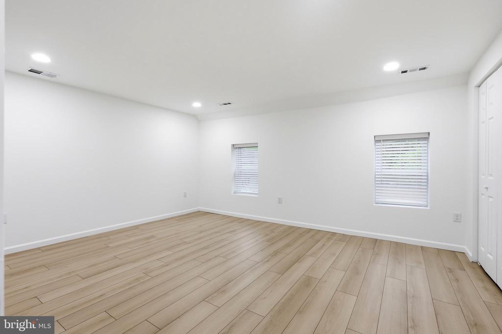 801 MULLICA HILL ROAD
