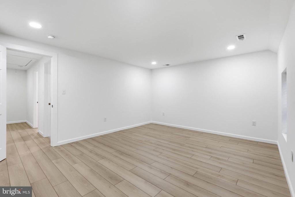 801 MULLICA HILL ROAD