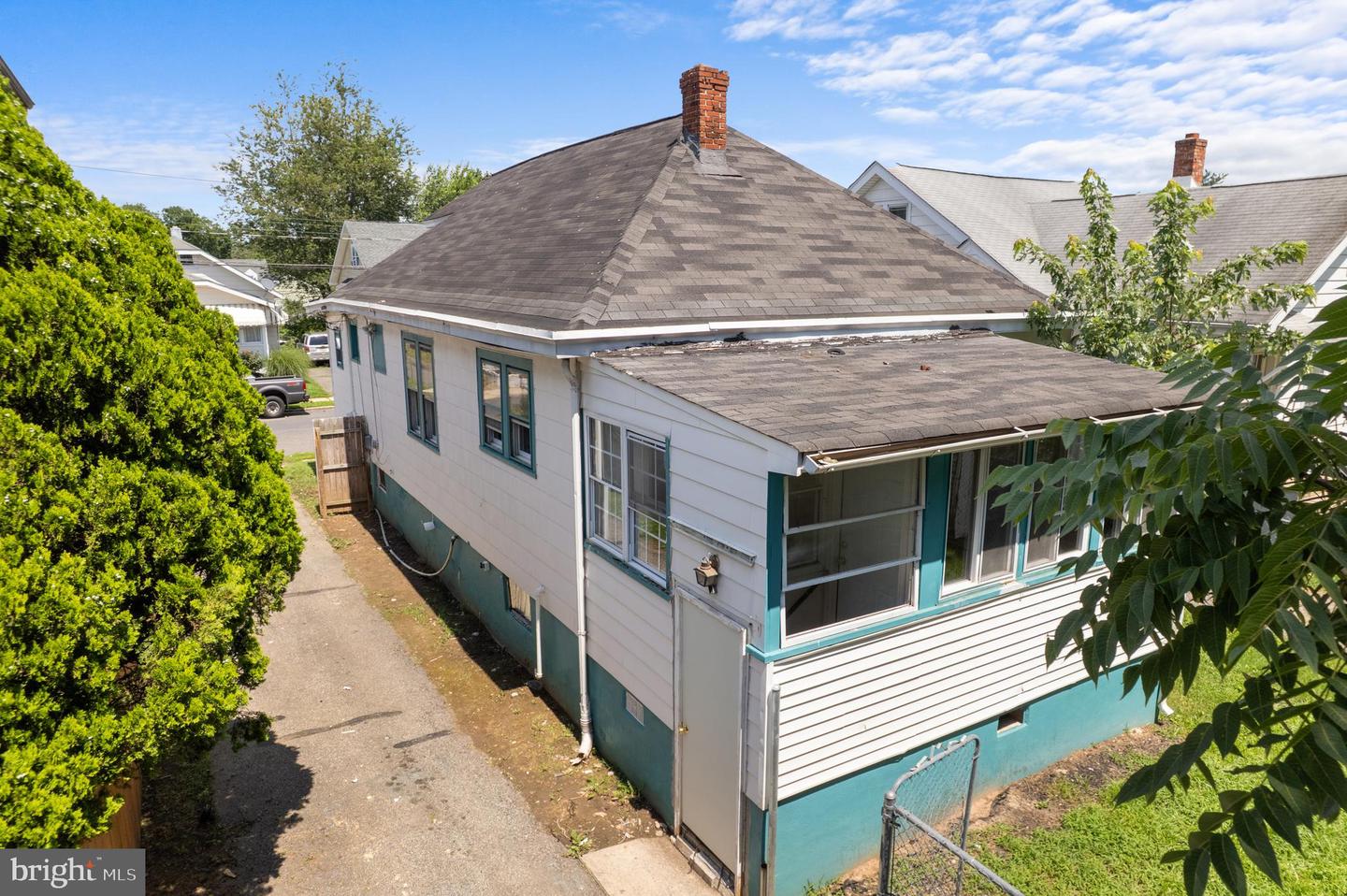 131 Homecrest Ave