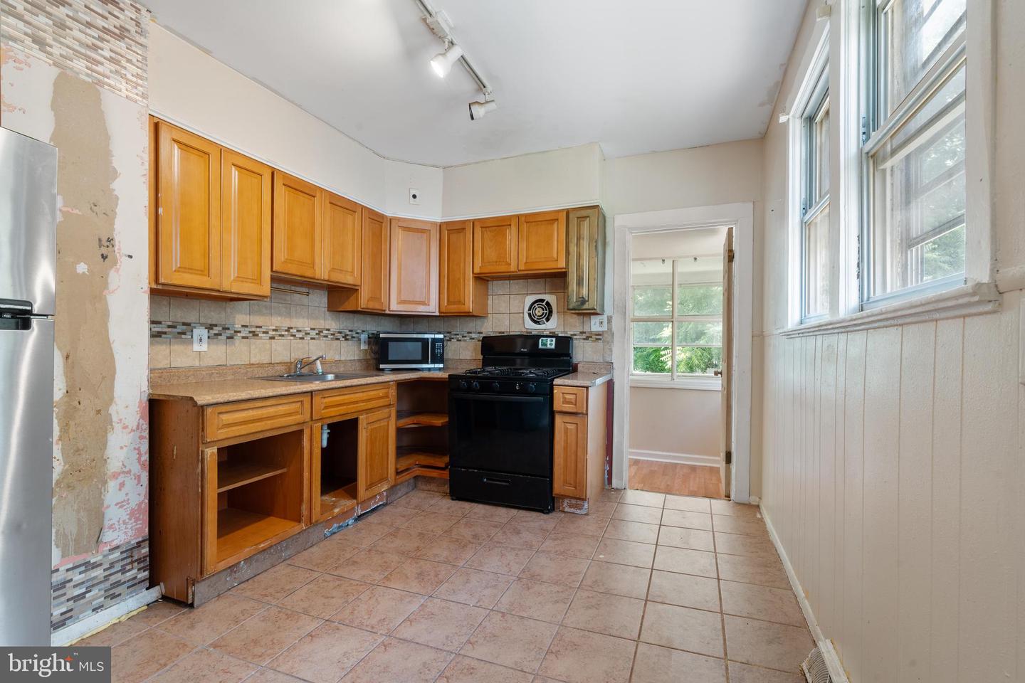 131 Homecrest Ave