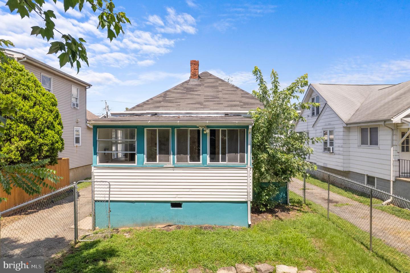 131 Homecrest Ave