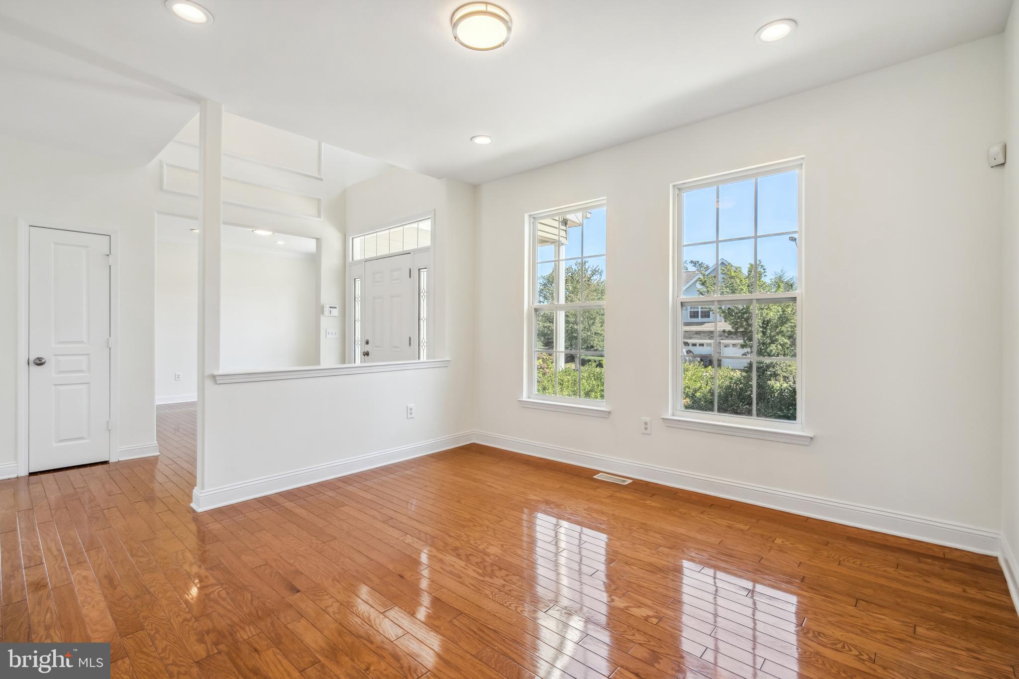 11 Alexandra Way