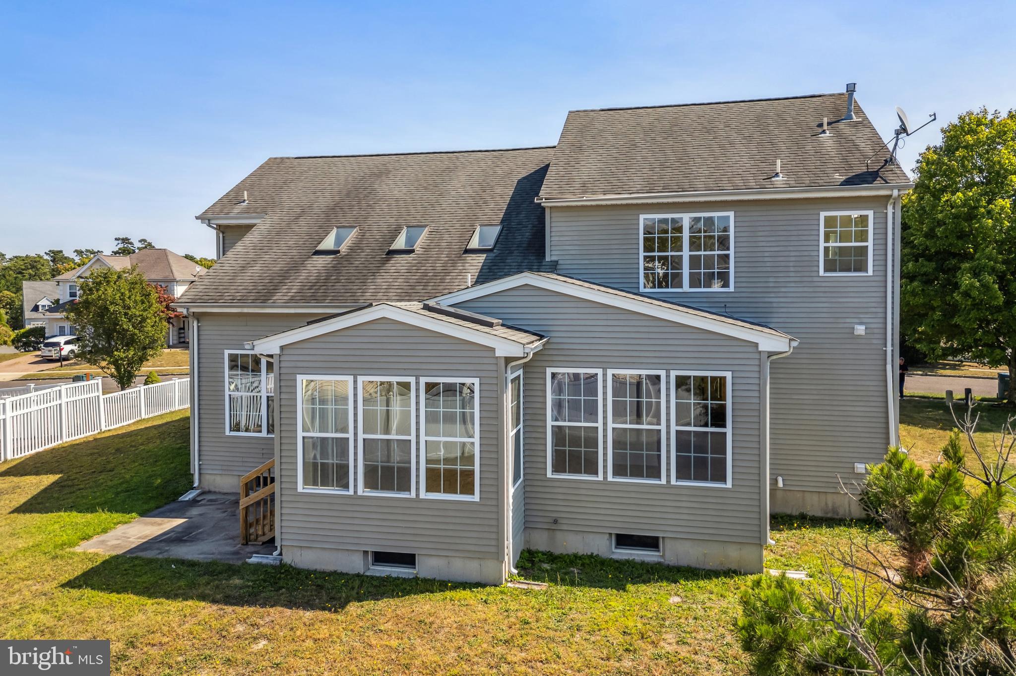 11 Alexandra Way