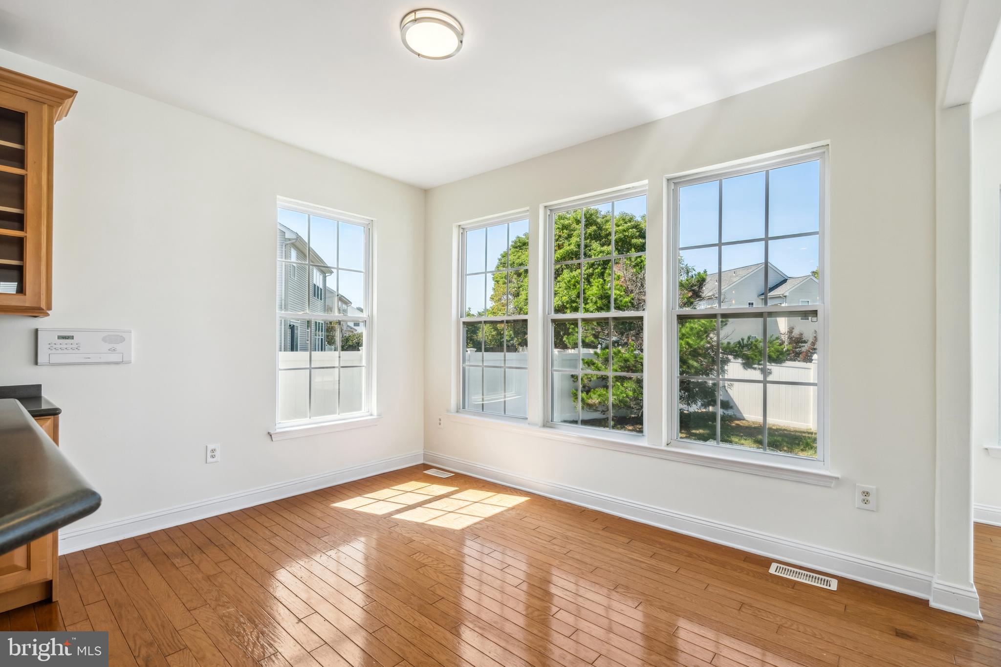 11 Alexandra Way