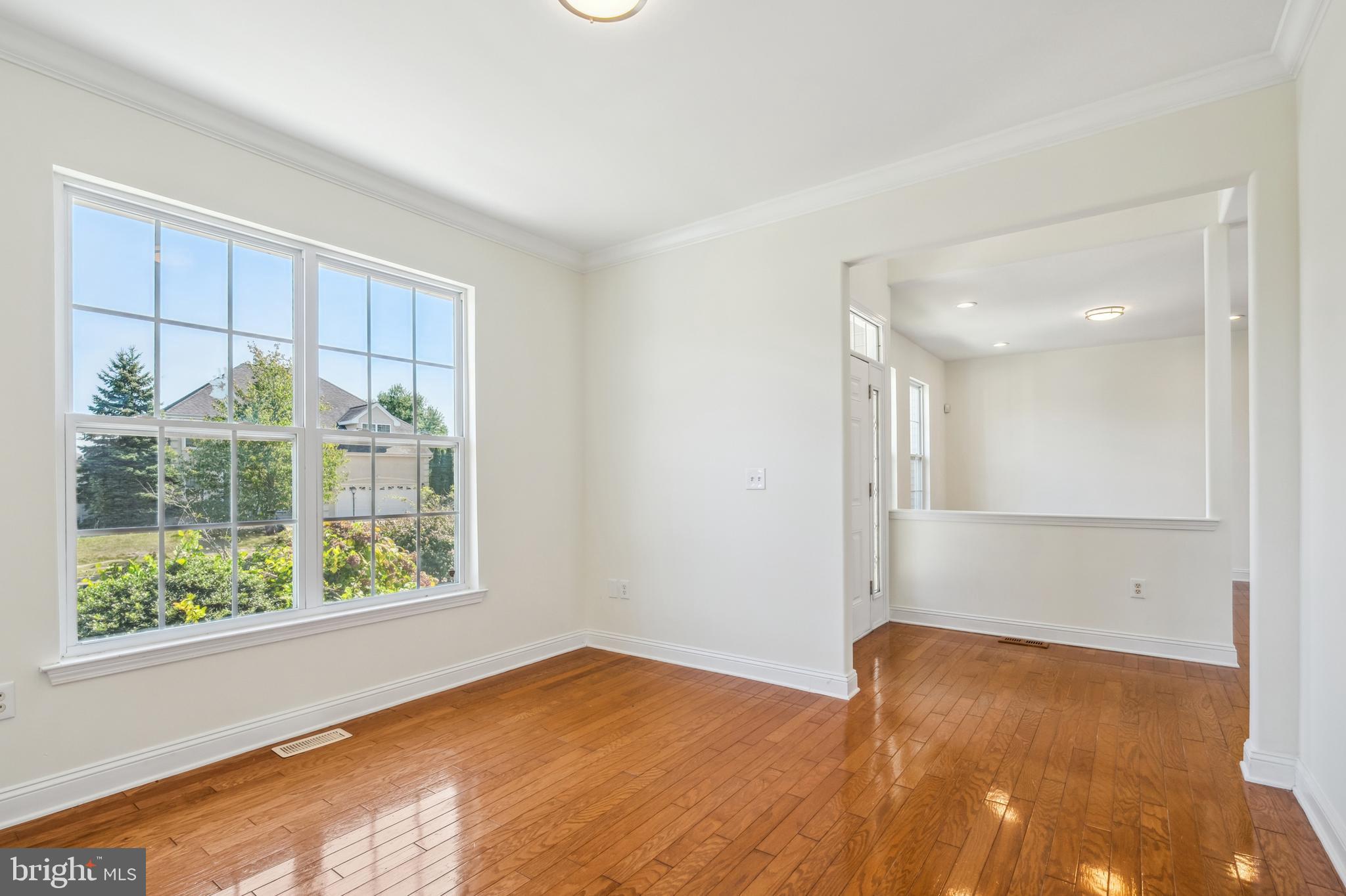 11 Alexandra Way