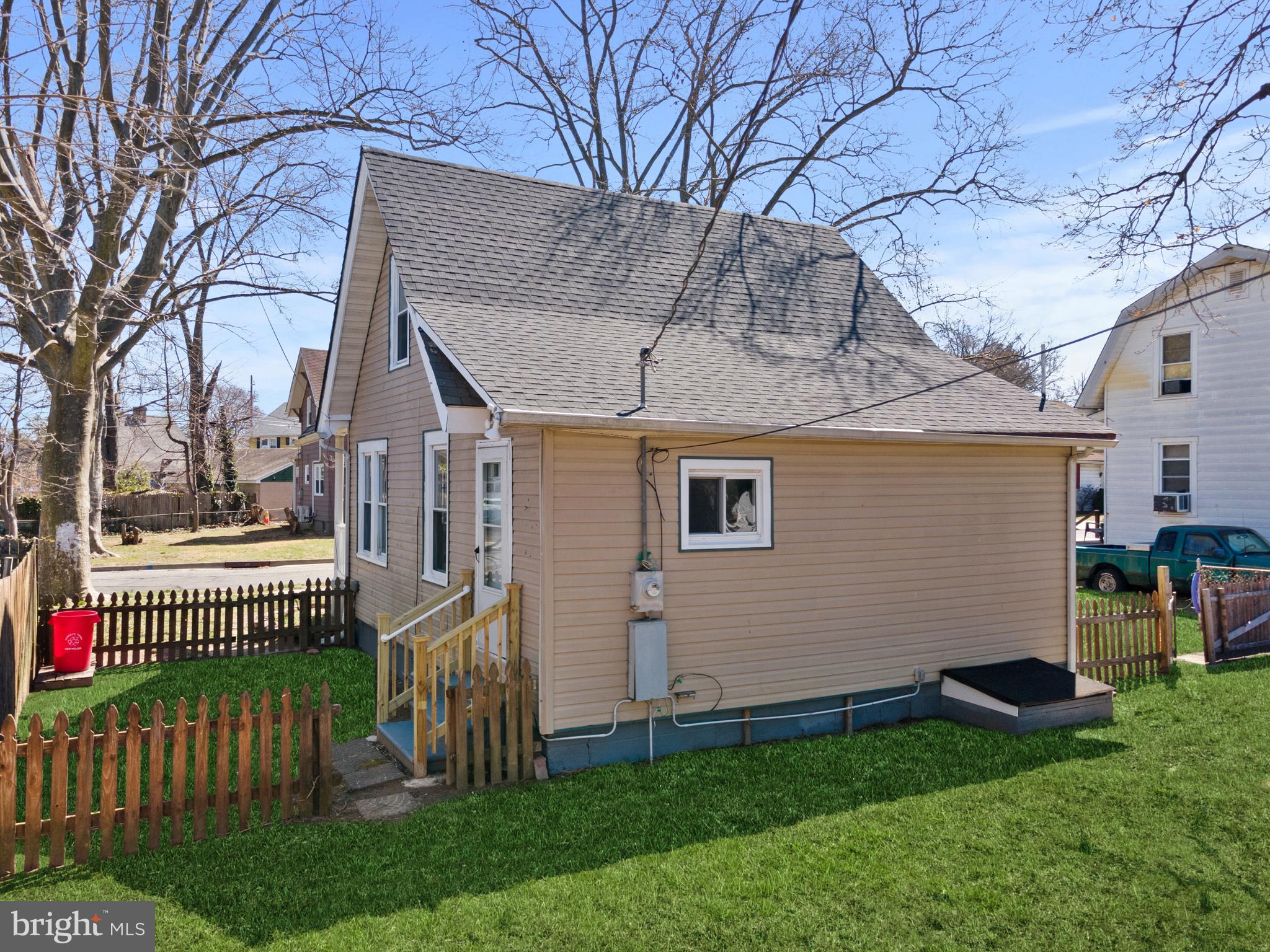 292 Garfield St