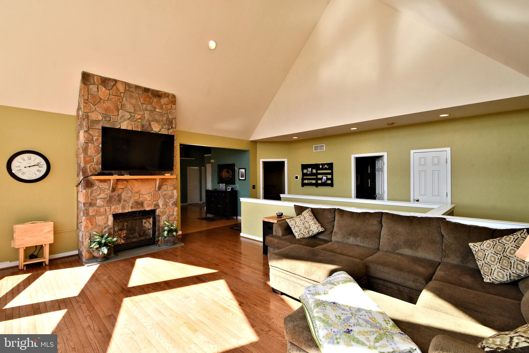 365 Oysterdale Rd