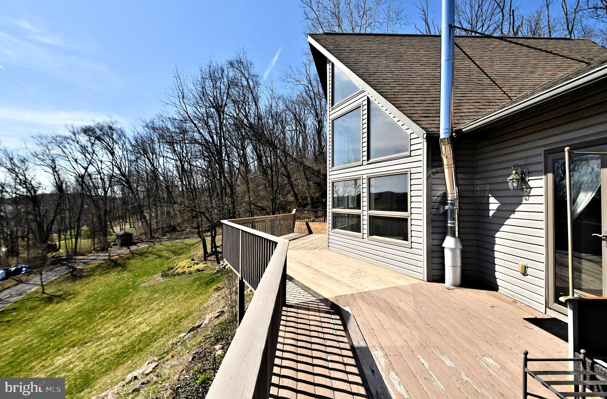 365 Oysterdale Rd