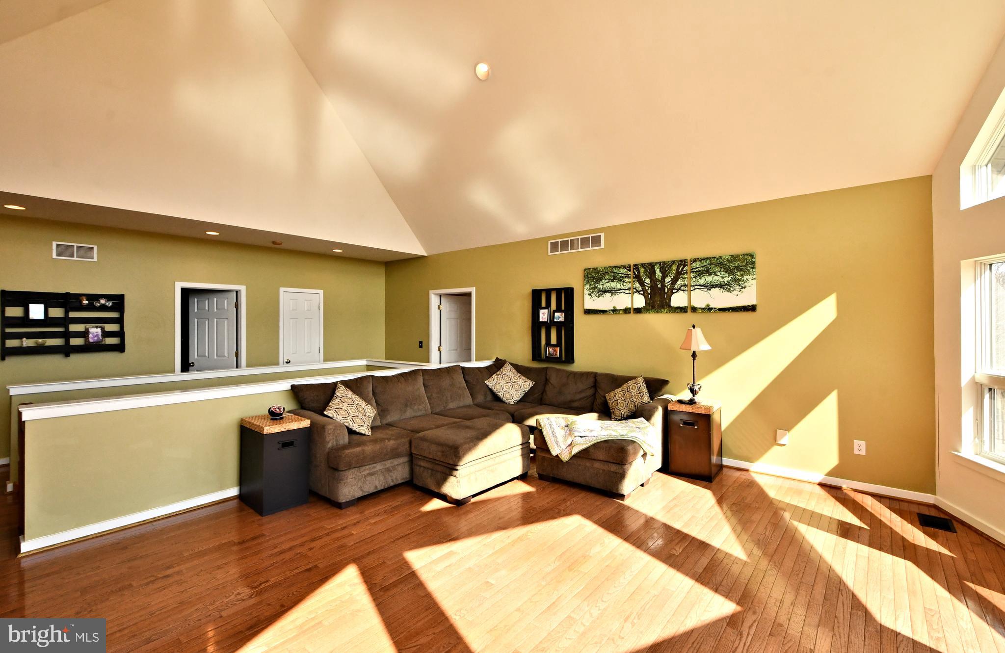 365 Oysterdale Rd