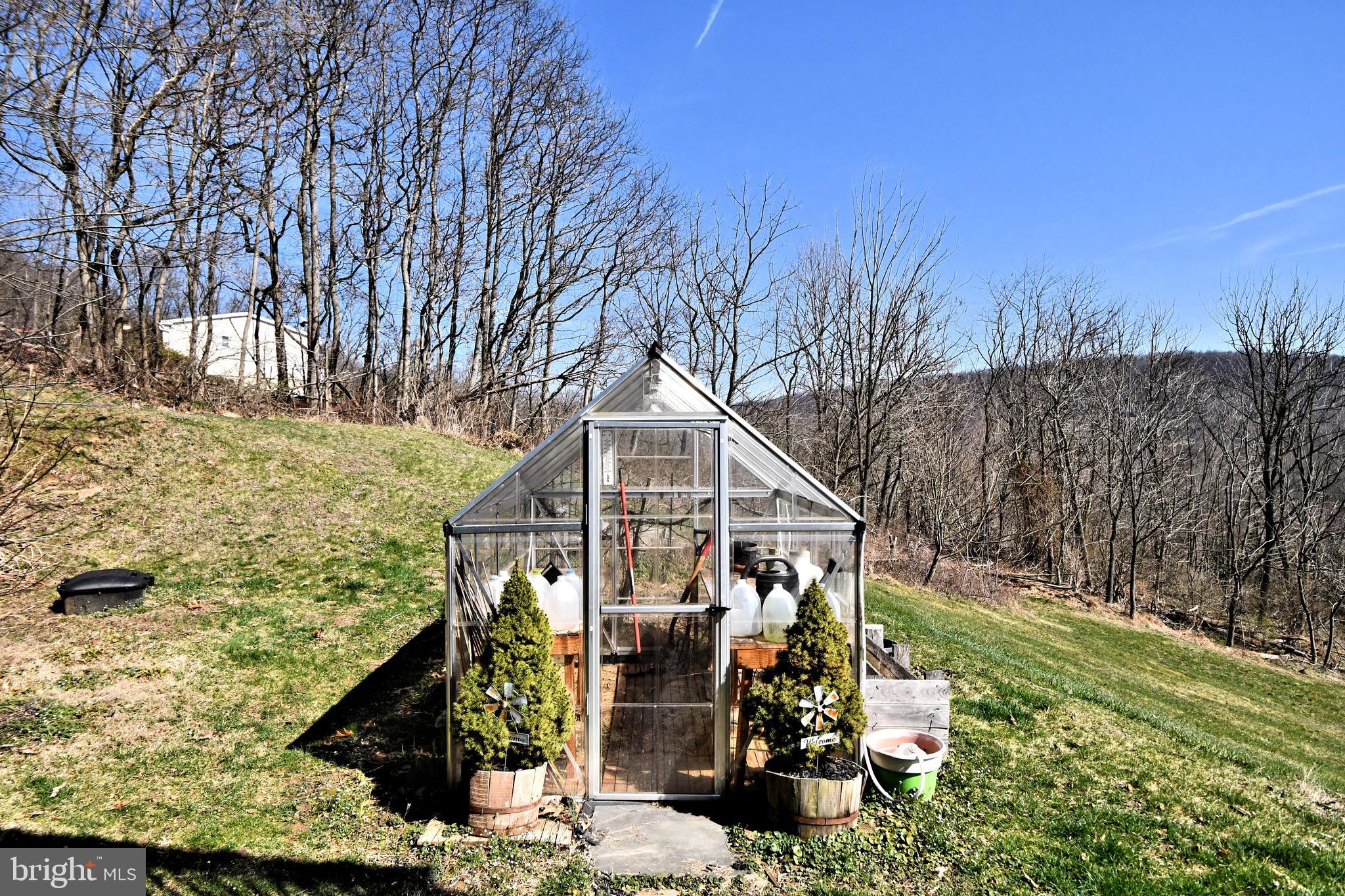 365 Oysterdale Rd