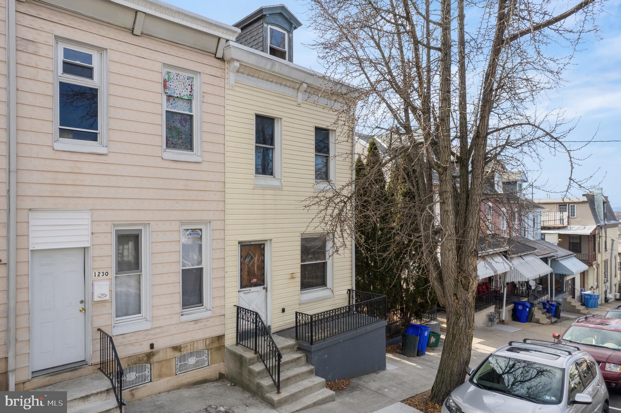 1228 Spring St