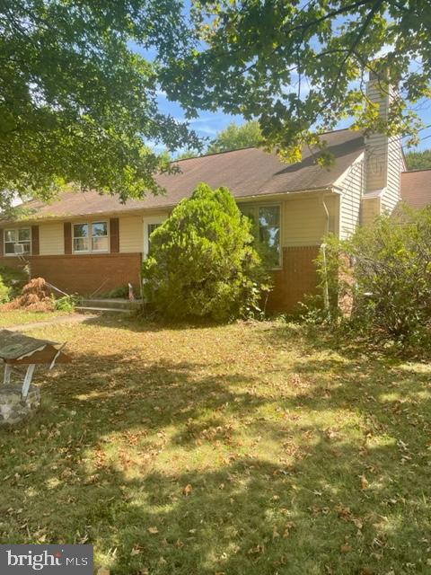 19 Dill Ave