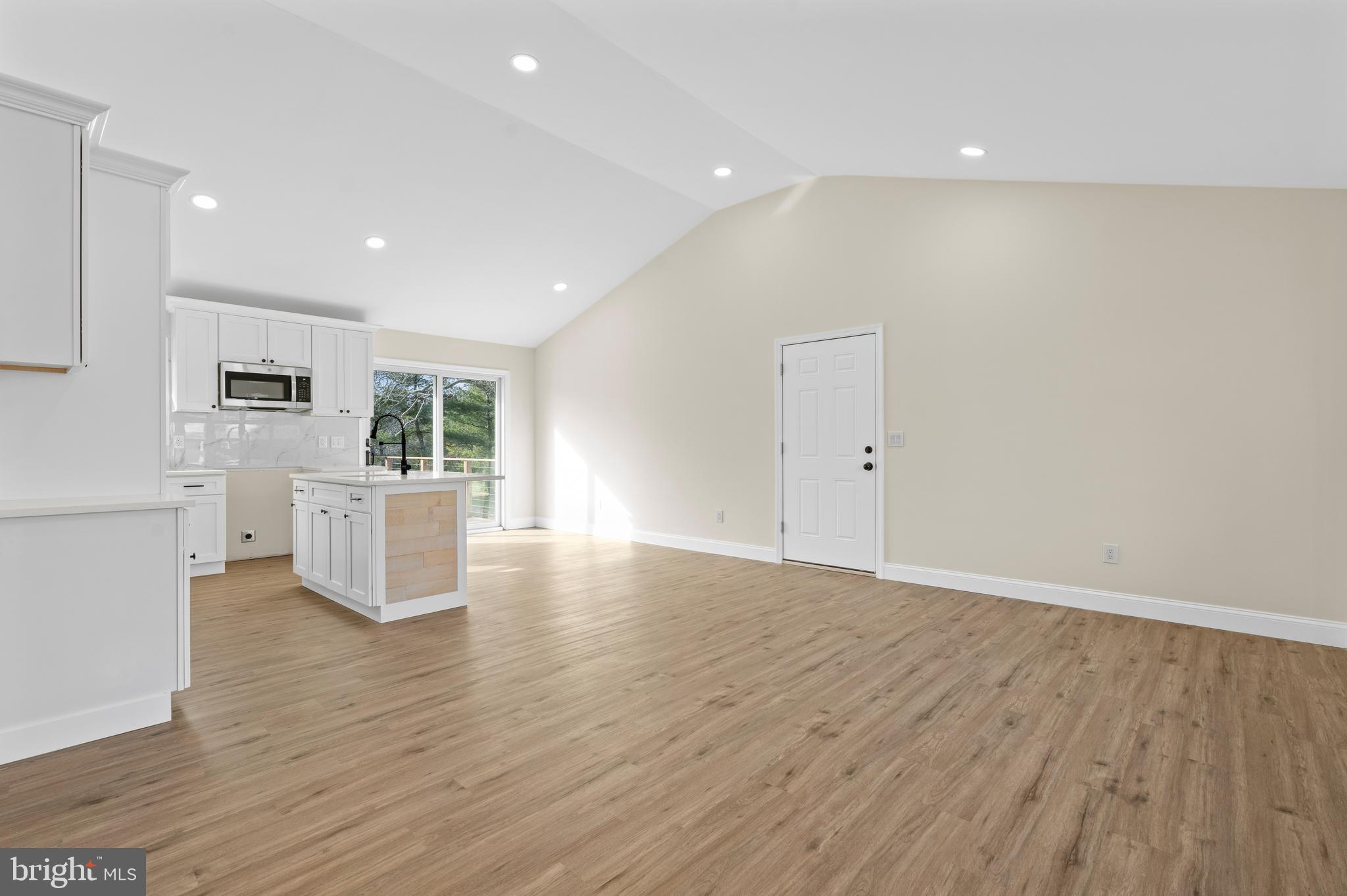 18 Haycock Dr