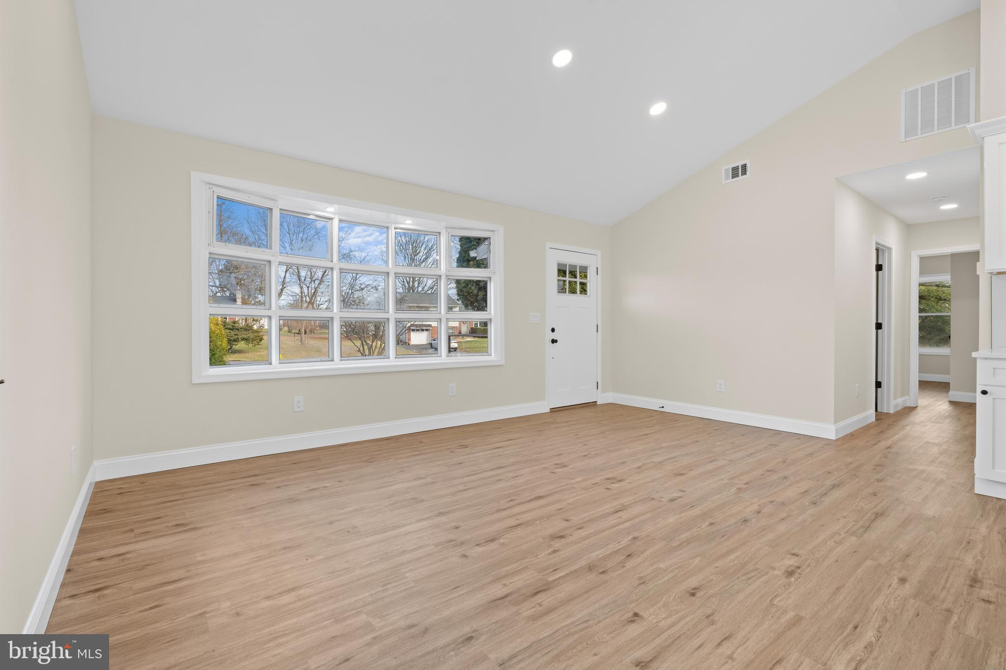 18 Haycock Dr
