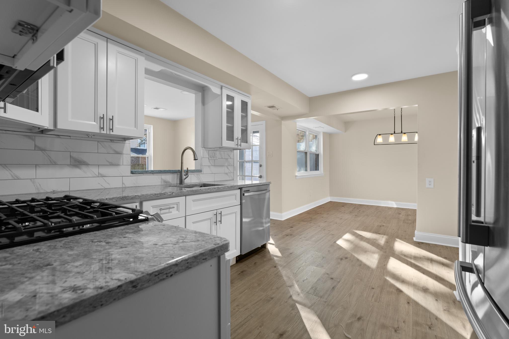 6233 Madison Ct