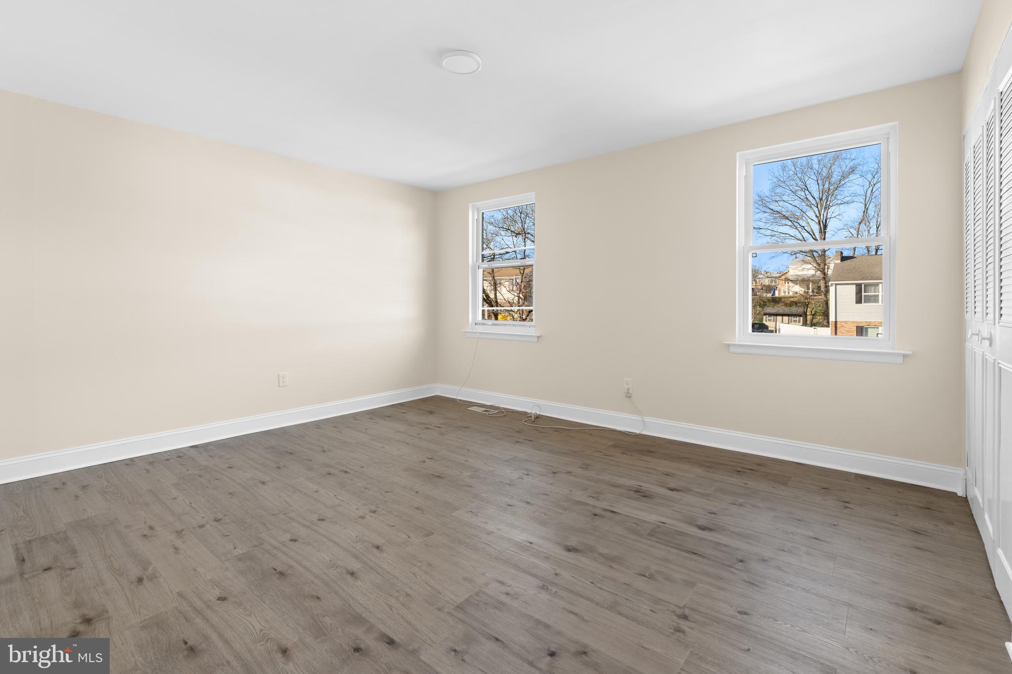 6233 Madison Ct