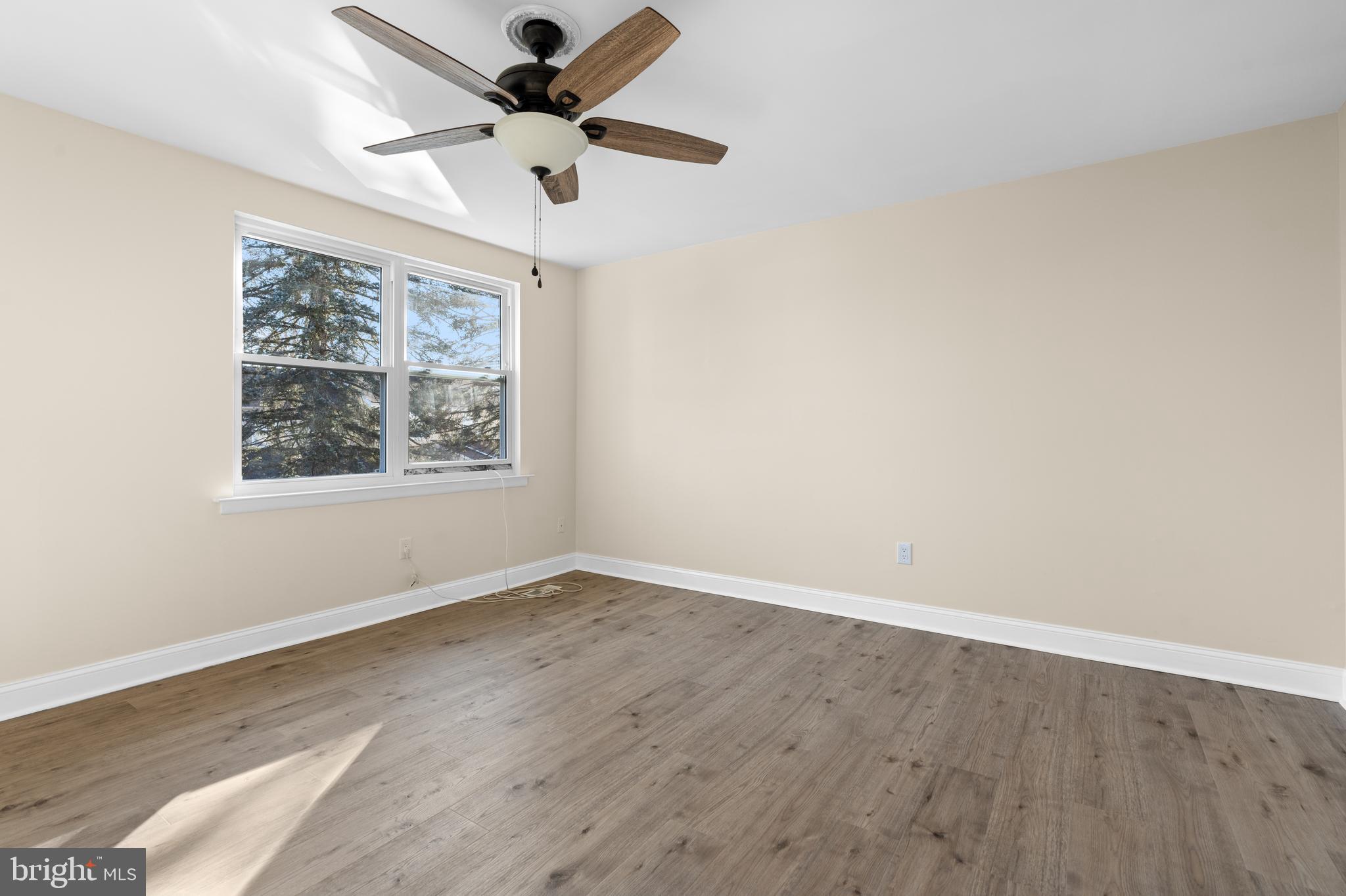6233 Madison Ct
