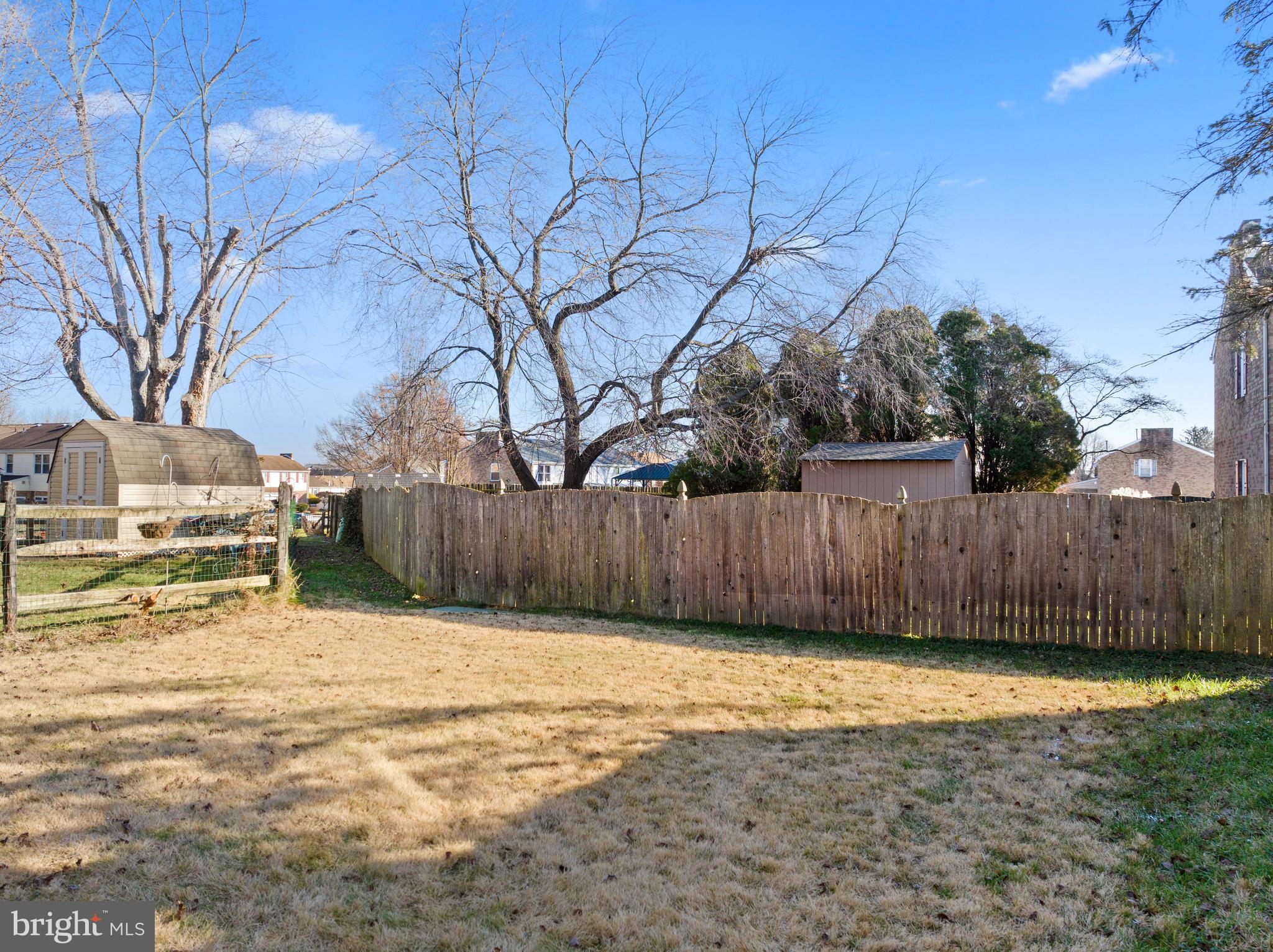 6233 Madison Ct