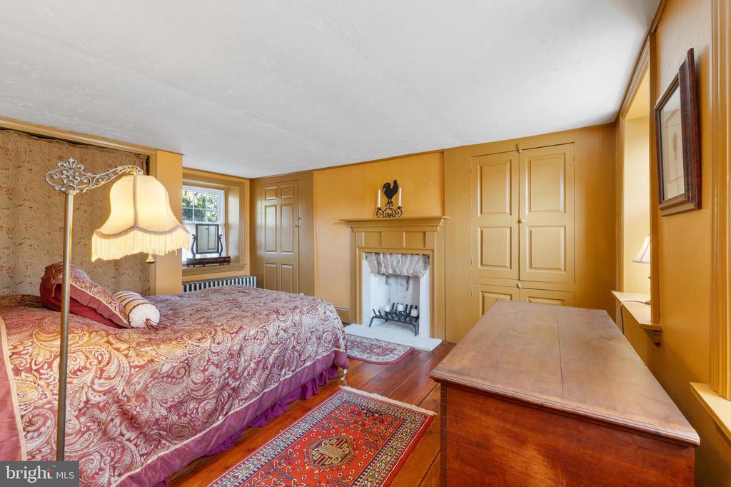 1060 Davisville Rd