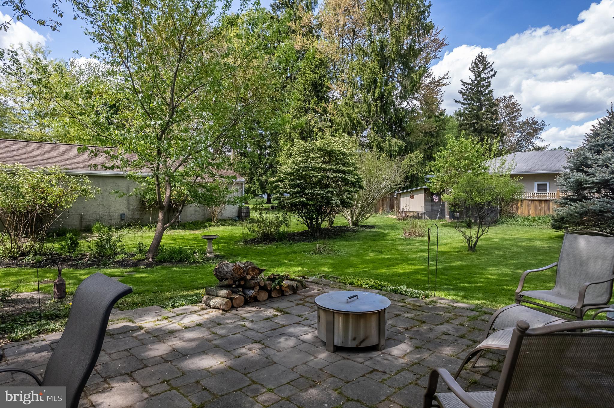 1060 Davisville Rd