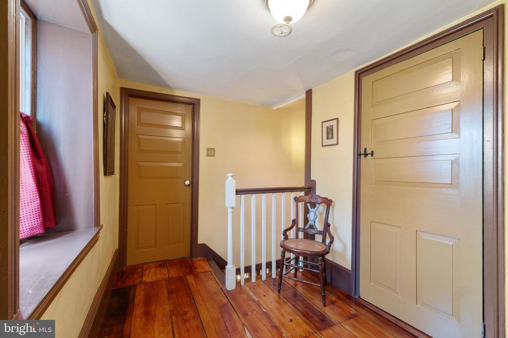 1060 Davisville Rd