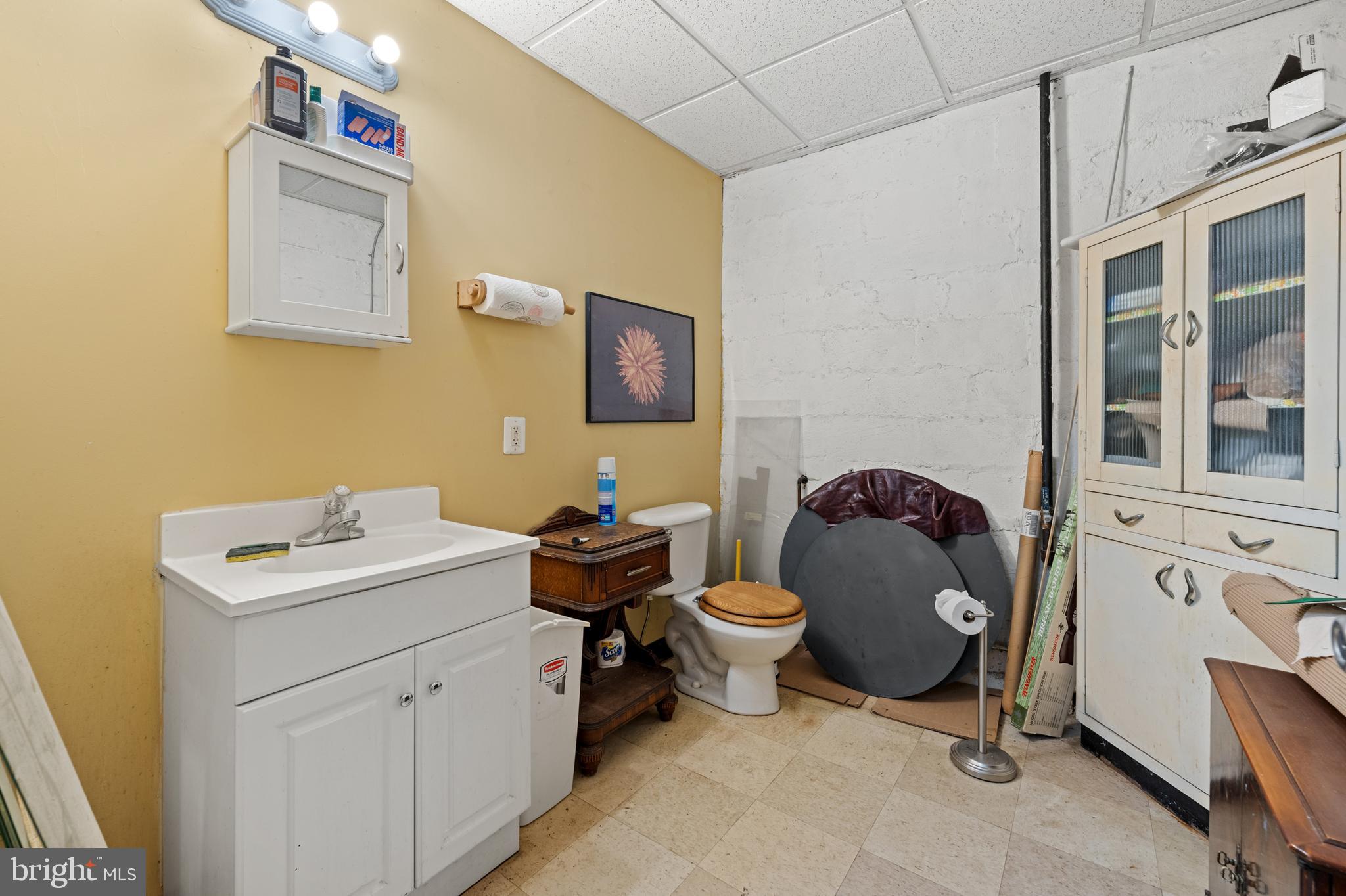 1060 Davisville Rd