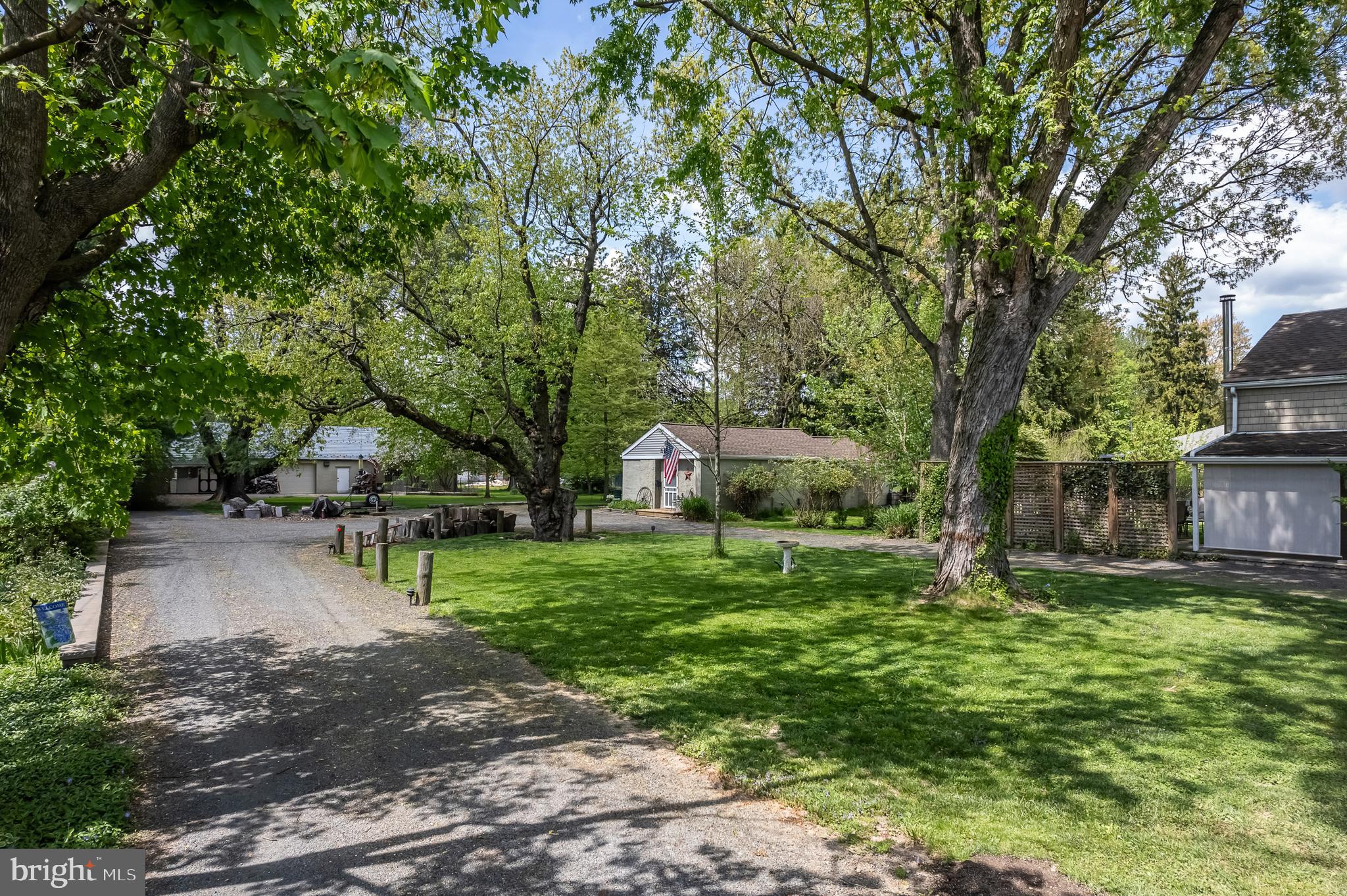 1060 Davisville Rd