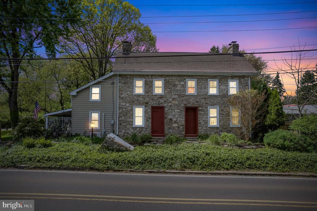 1060 Davisville Rd