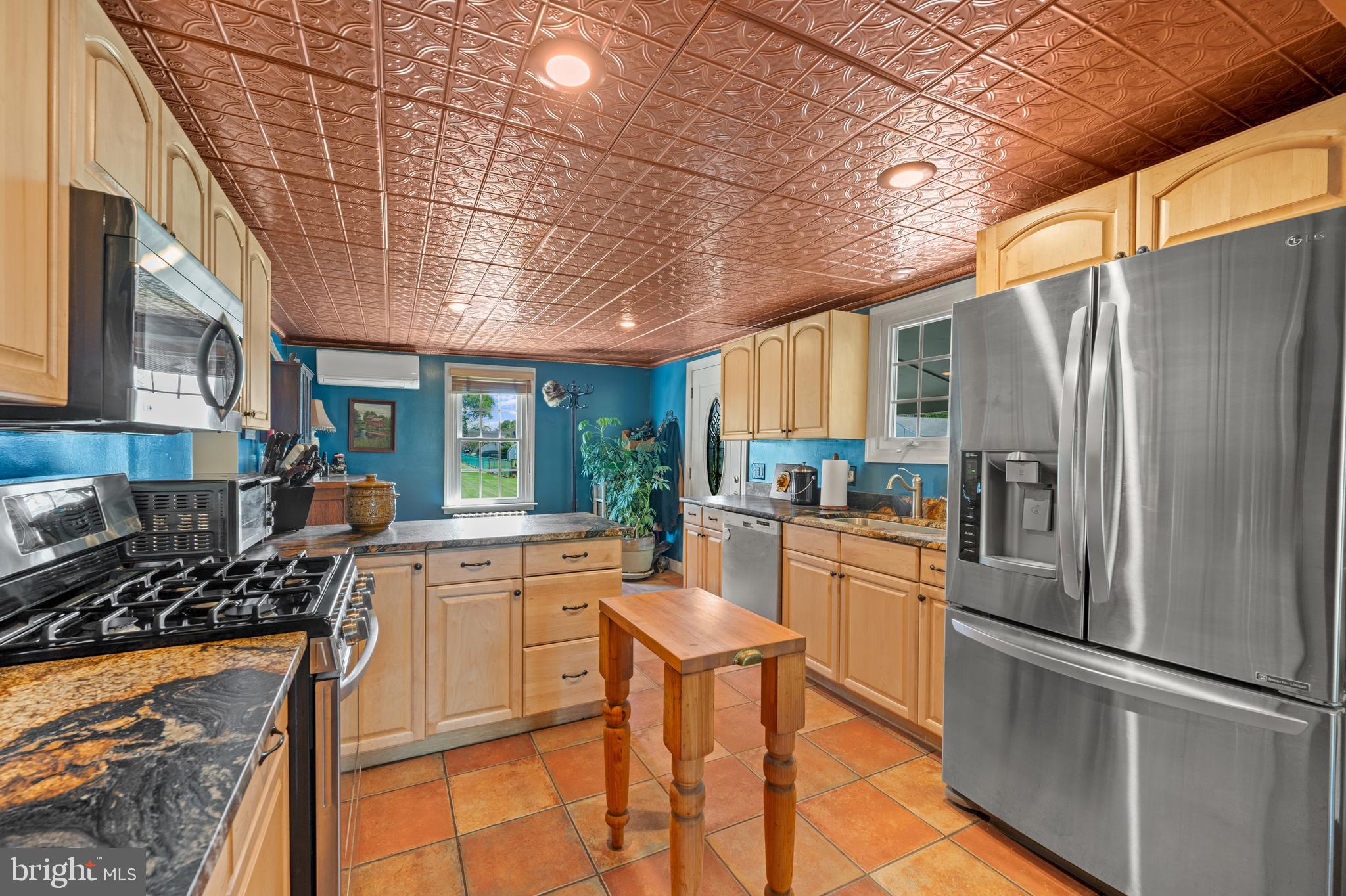 1060 Davisville Rd