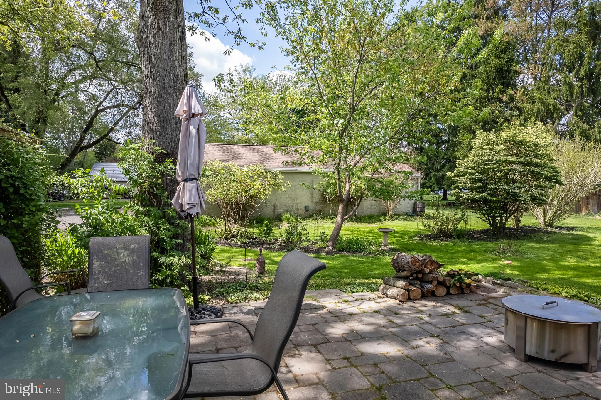 1060 Davisville Rd