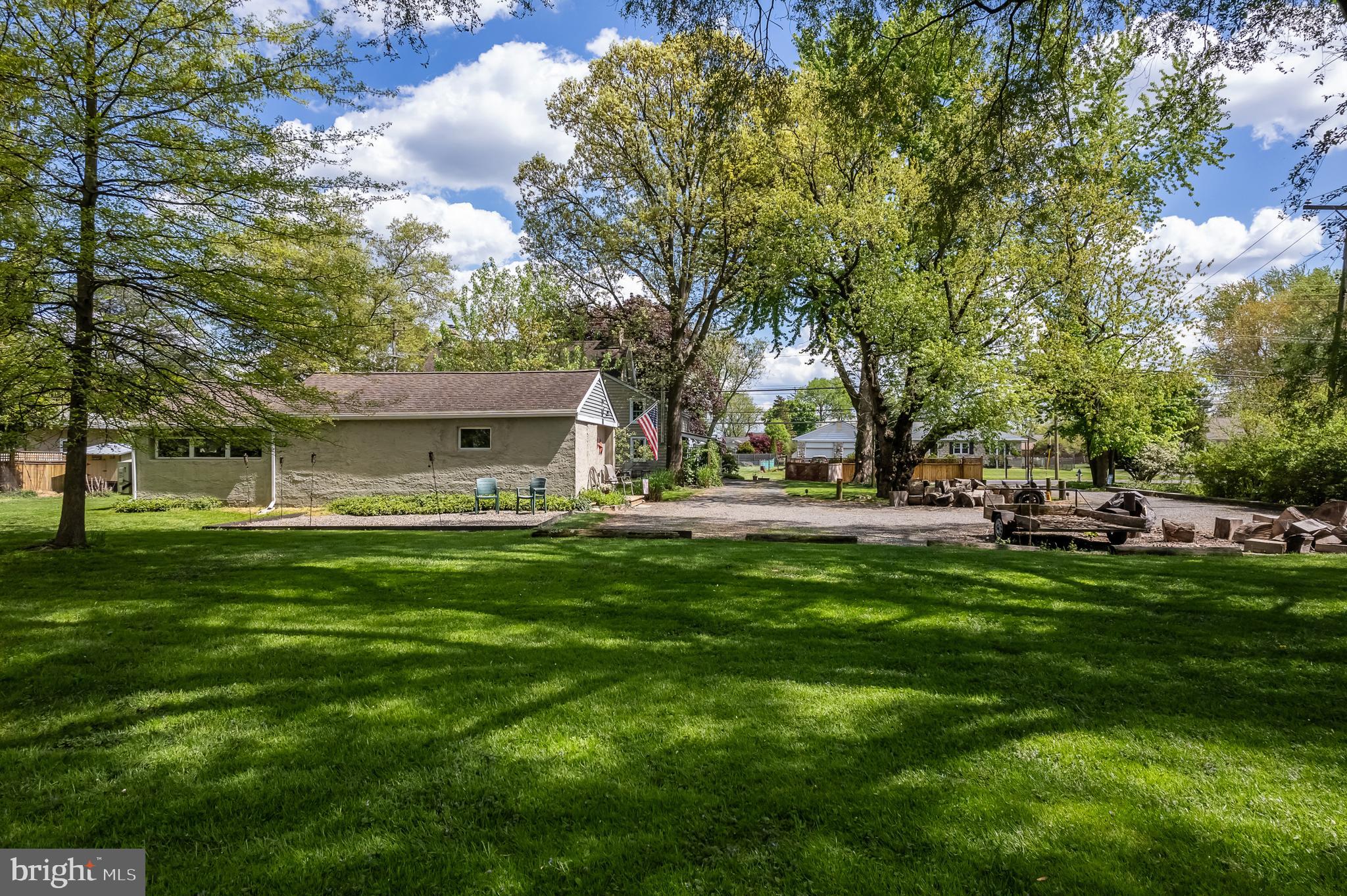 1060 Davisville Rd