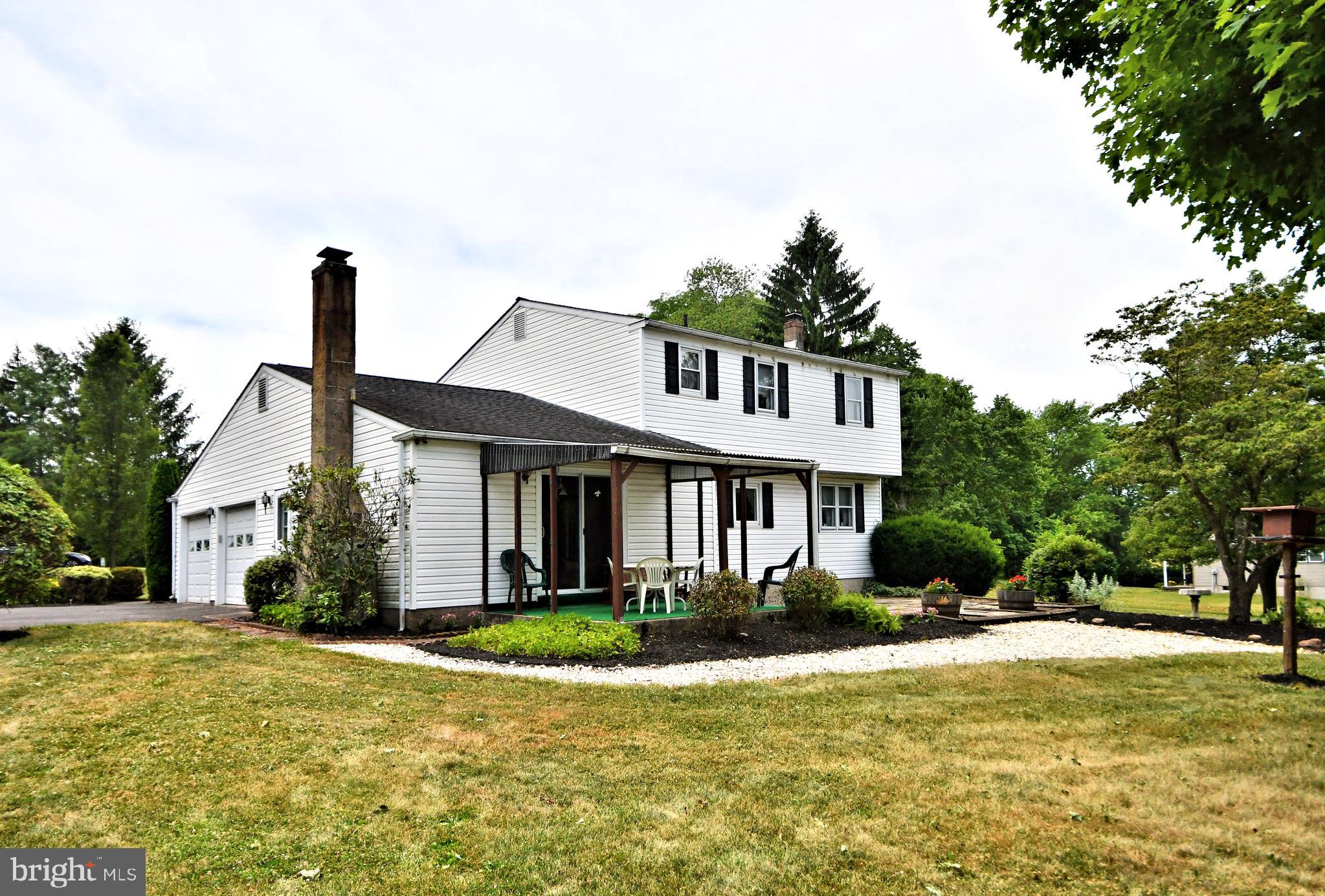 10 Meadow Dr