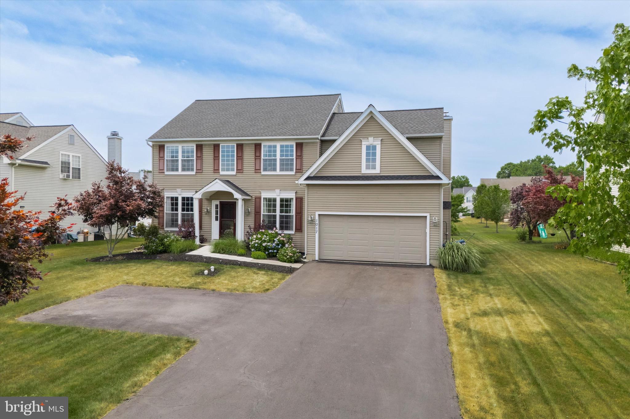 1017 Ronald Reagan Dr