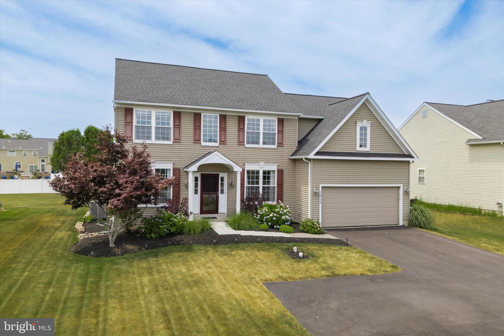 1017 Ronald Reagan Dr